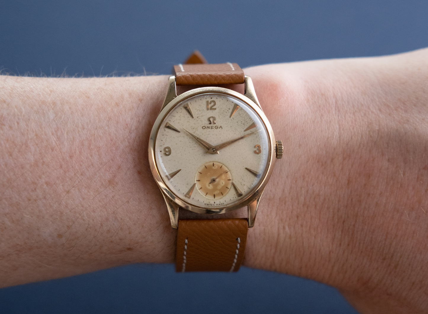 OMEGA Gold Sub Second Cal. 266 (1952)