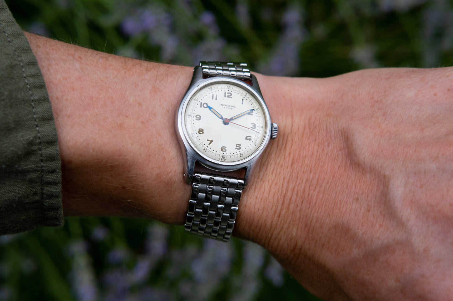 UNIVERSAL GENEVE Arabic Numerals Ref 20724 (1944)