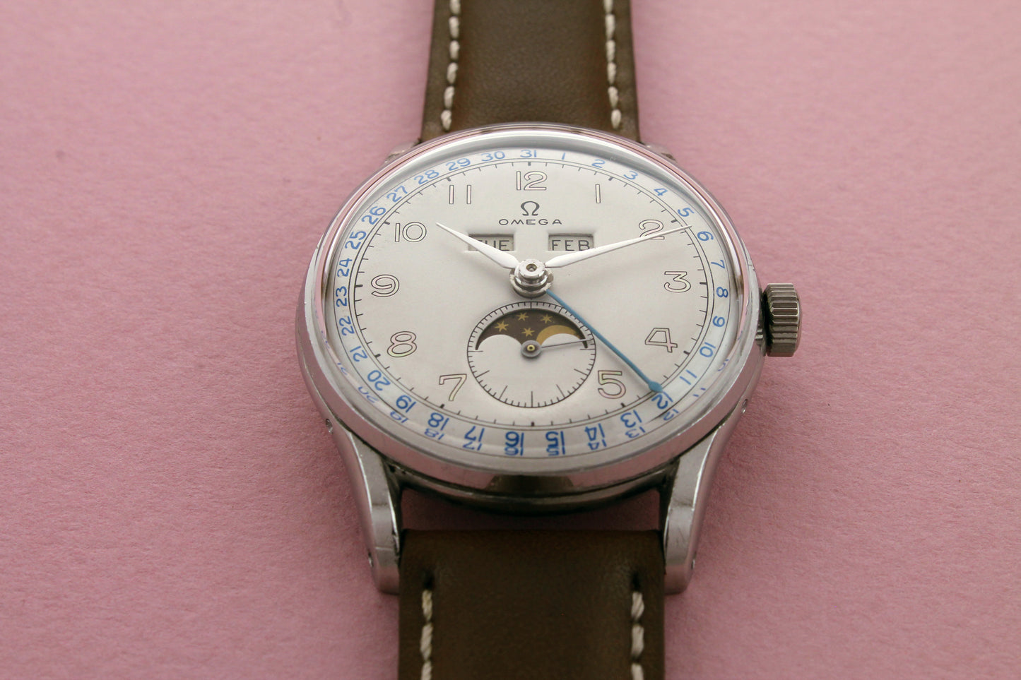 OMEGA Cosmic Triple Calendar Moonphase Ref 2471/1 (1948)