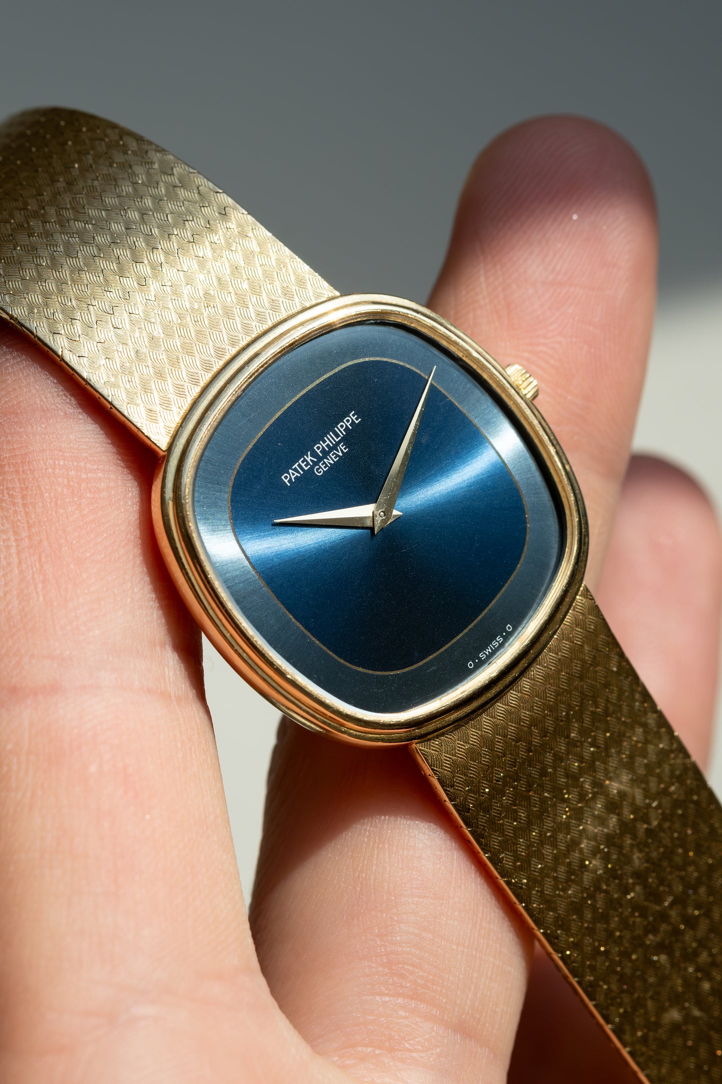Patek Phillipe Golden Ellipse 18ct Yellow Gold Two-Tone Sigma Dial Ref. 3862/1 (1970)