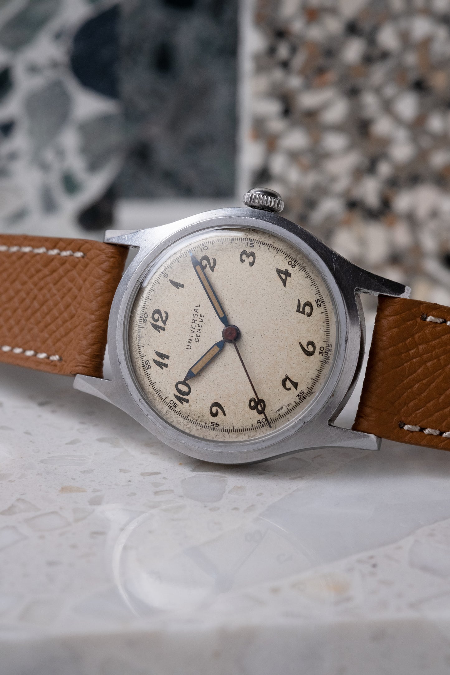 UNIVERSAL GENEVE Breguet Numerals Ref. 20710 (1942)