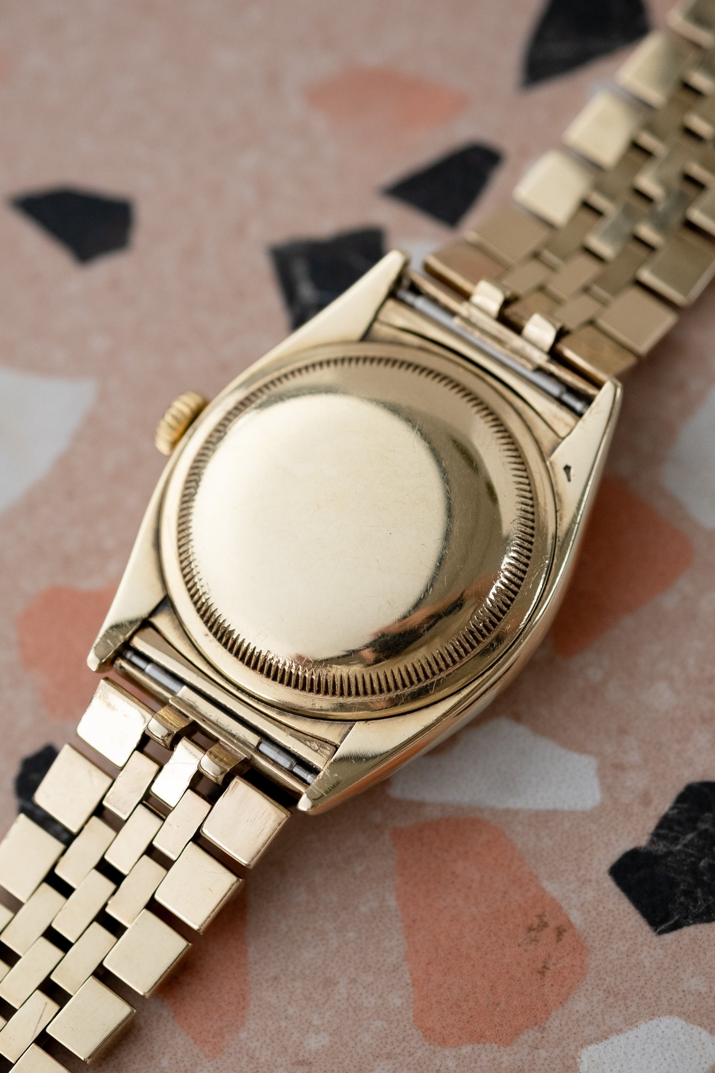 ROLEX Oyster Perpetual Datejust Ovettone Bubbleback Ref. 6075 10ct Gold (1951)