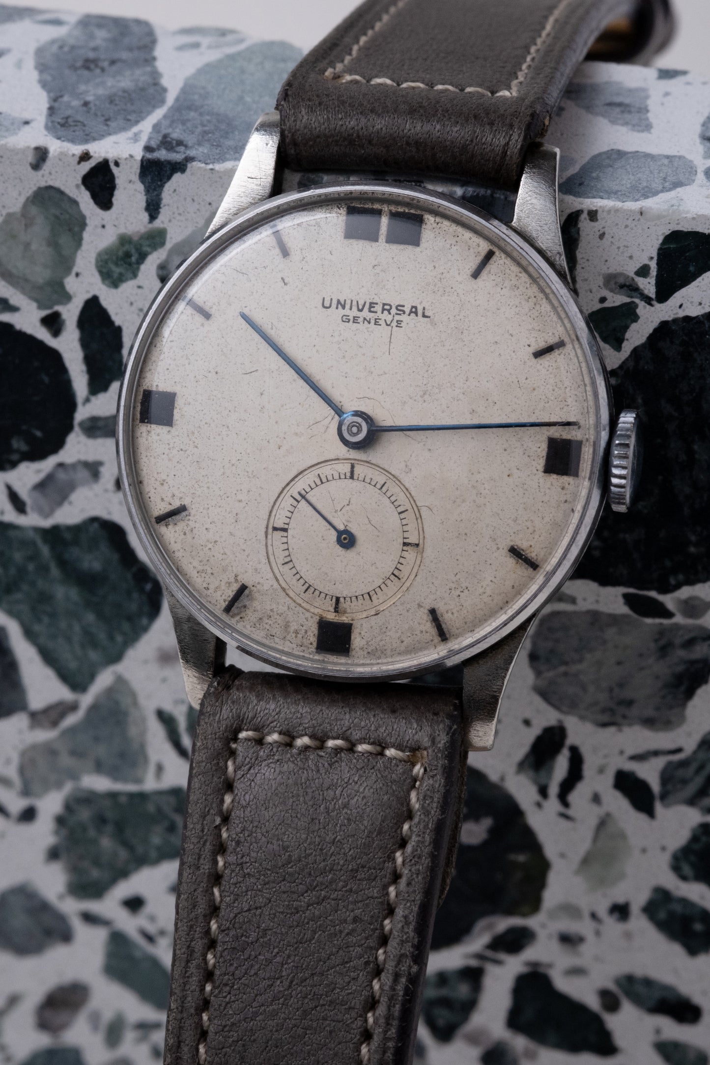 Universal Geneve Bauhaus Dial Sub Second (c. 1930s)