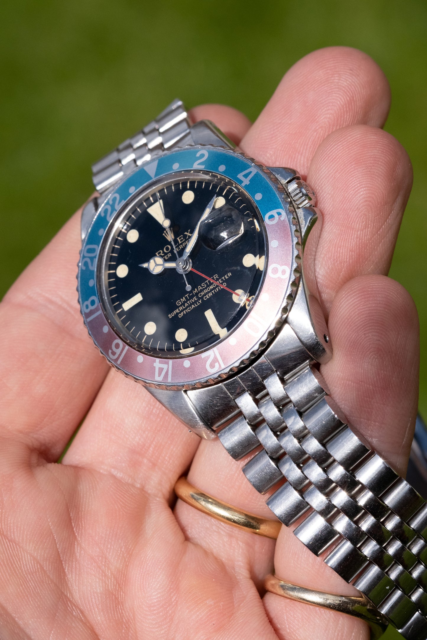 ROLEX GMT Master Ref. 1675 Gilt Gloss Mirror Dial Full Set (1966)