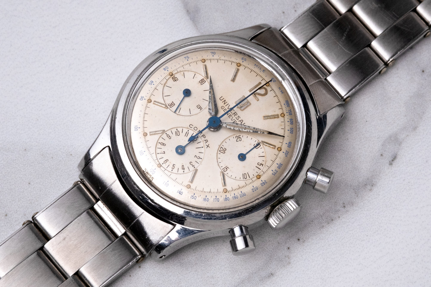 UNIVERSAL GENEVE Compax Chronograph Ref. 22295 - 4 (1958)