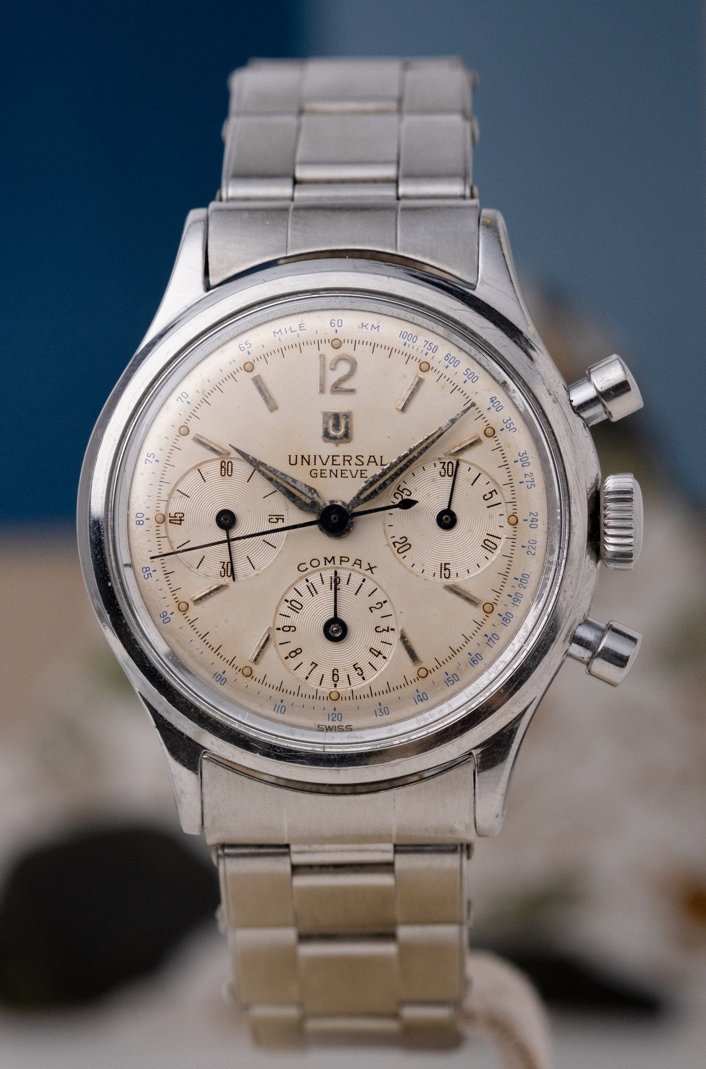 UNIVERSAL GENEVE Compax Chronograph Ref. 22295 - 4 (1958)
