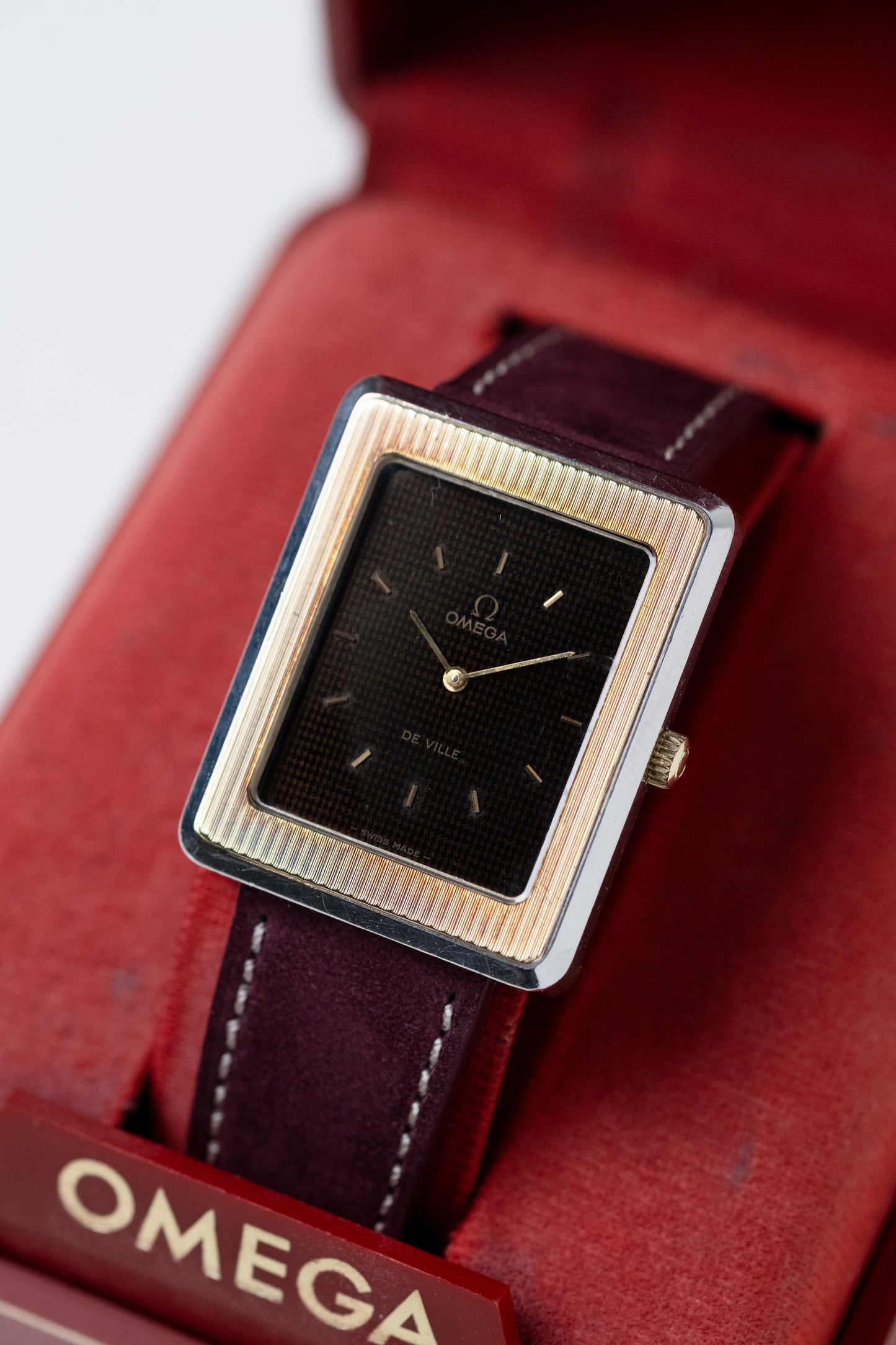 OMEGA De Ville Ref. 111.0136 (1975)