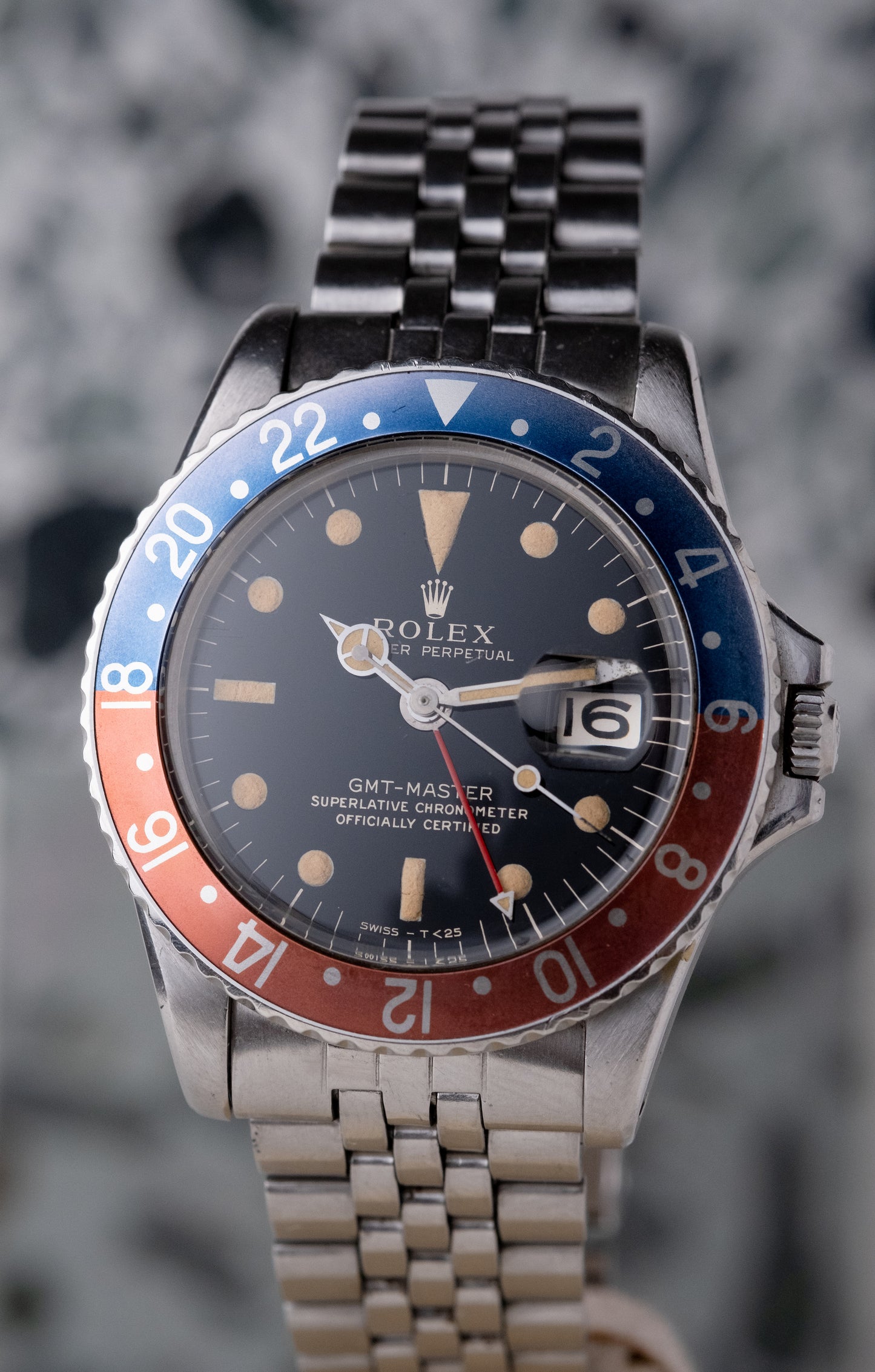 ROLEX GMT Master Ref. 1675 Gilt Mirror Gloss "Wide Swiss" Dial (1966)