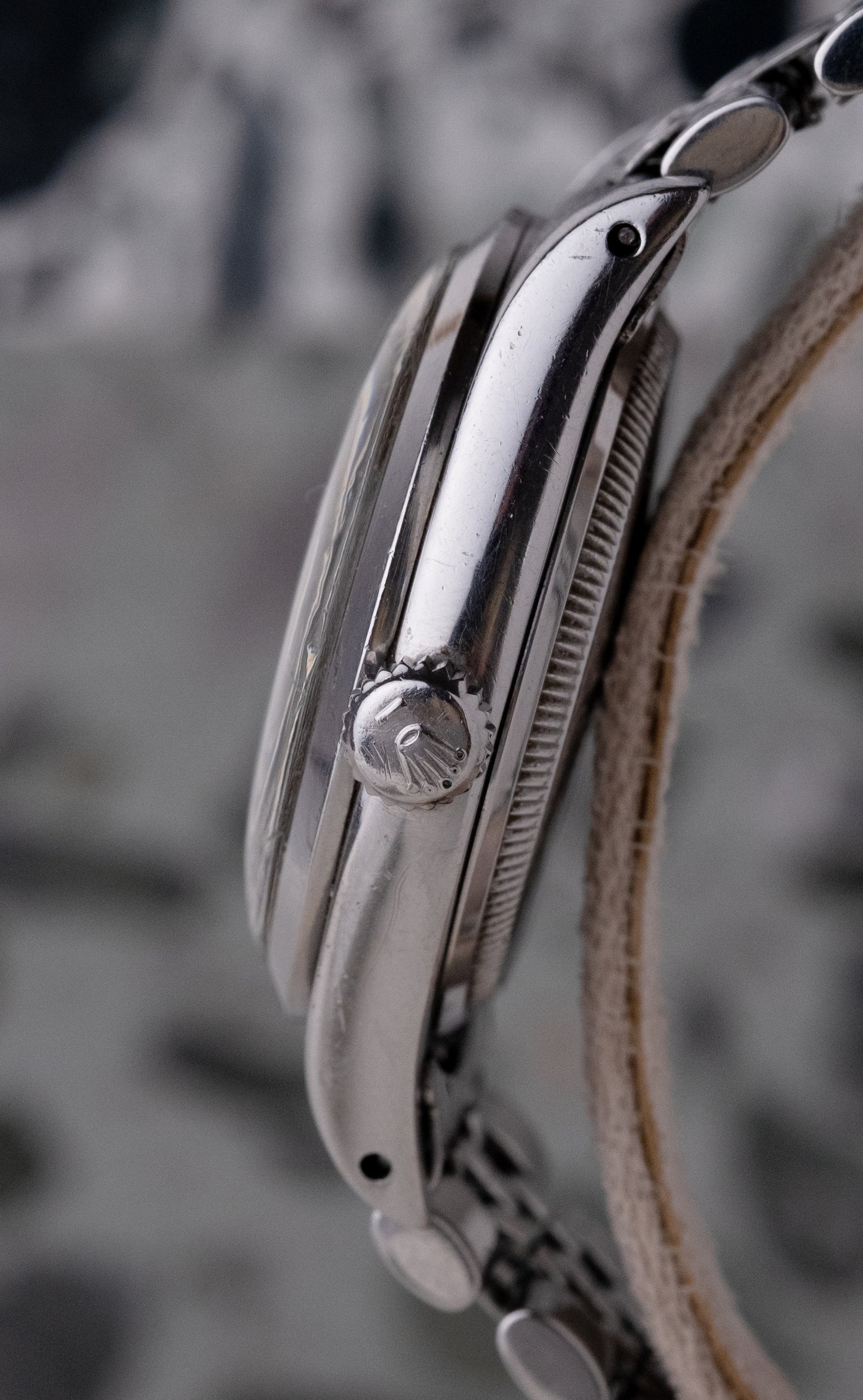 ROLEX Explorer Ref. 6610 Gilt Dial (1957)