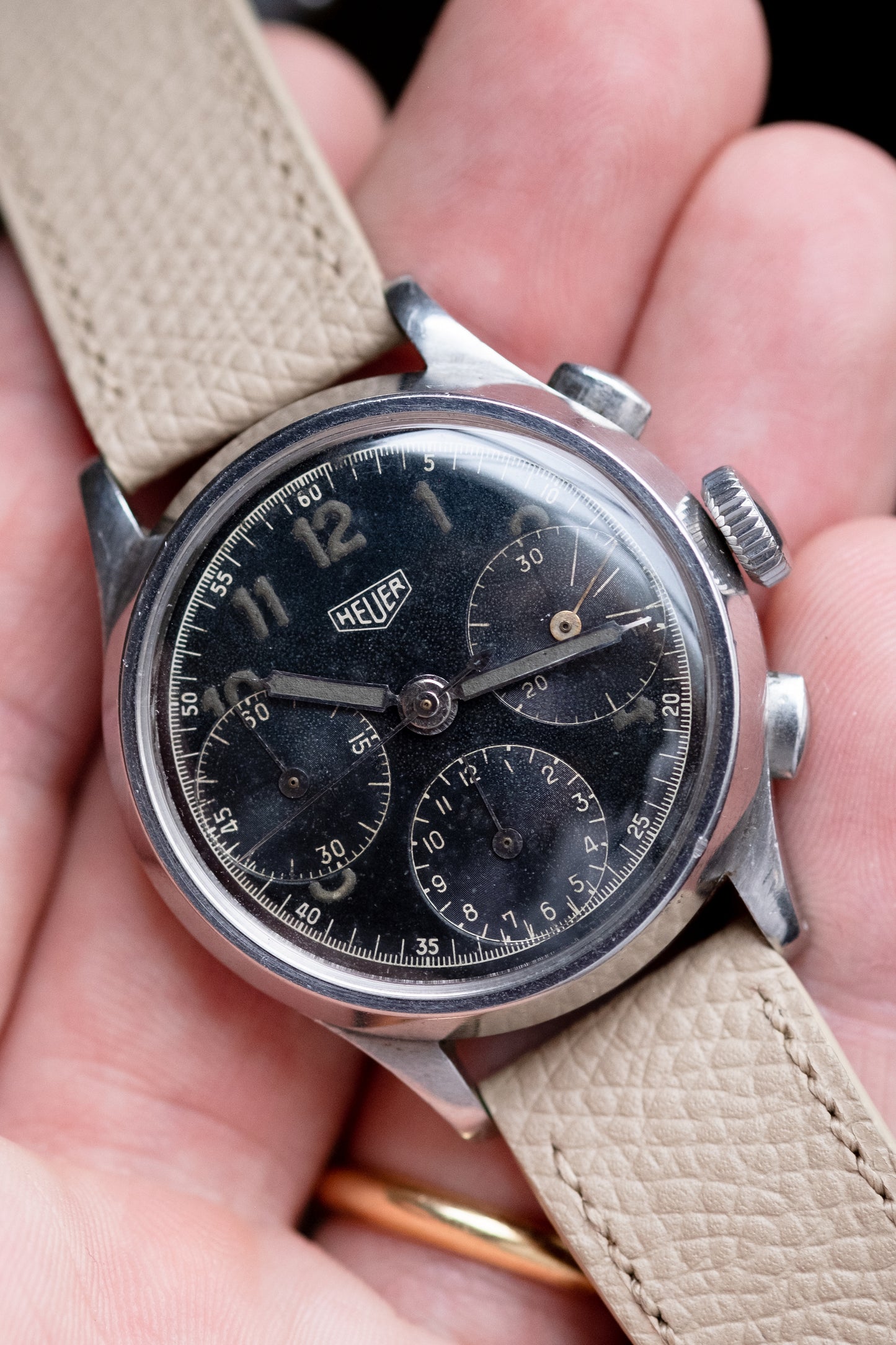 HEUER Pre Carerra Gilt Black Dial Chronograph Ref. 345 Valjoux 71 (c. 1940s)