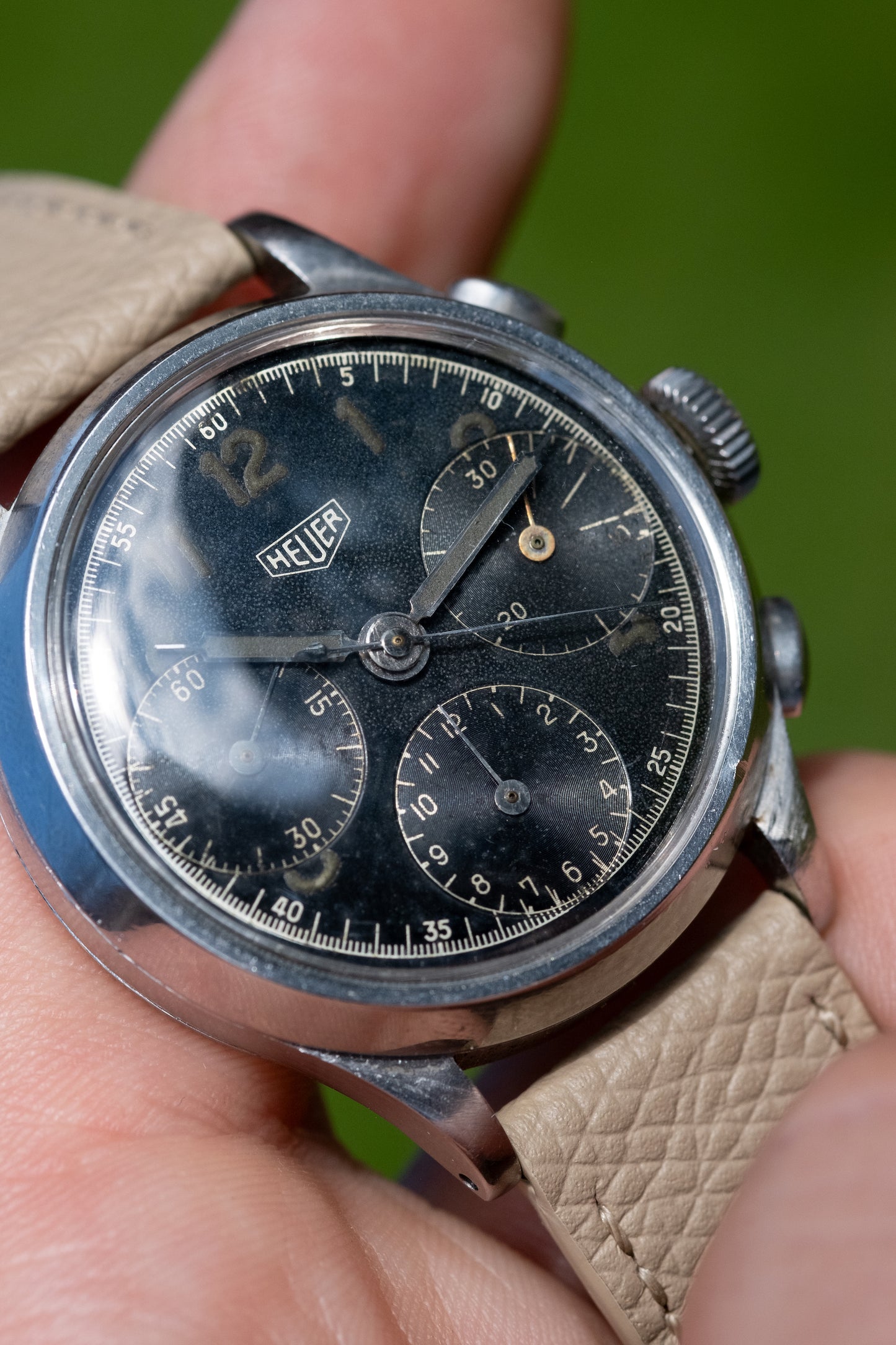 HEUER Pre Carerra Gilt Black Dial Chronograph Ref. 345 Valjoux 71 (c. 1940s)