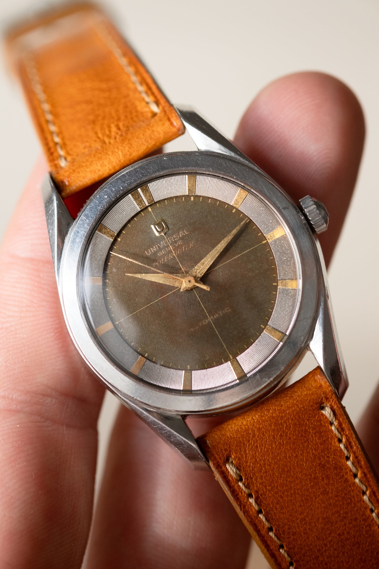 UNIVERSAL GENEVE Polerouter Ref. 20217-9 Tropical Dial (1955)