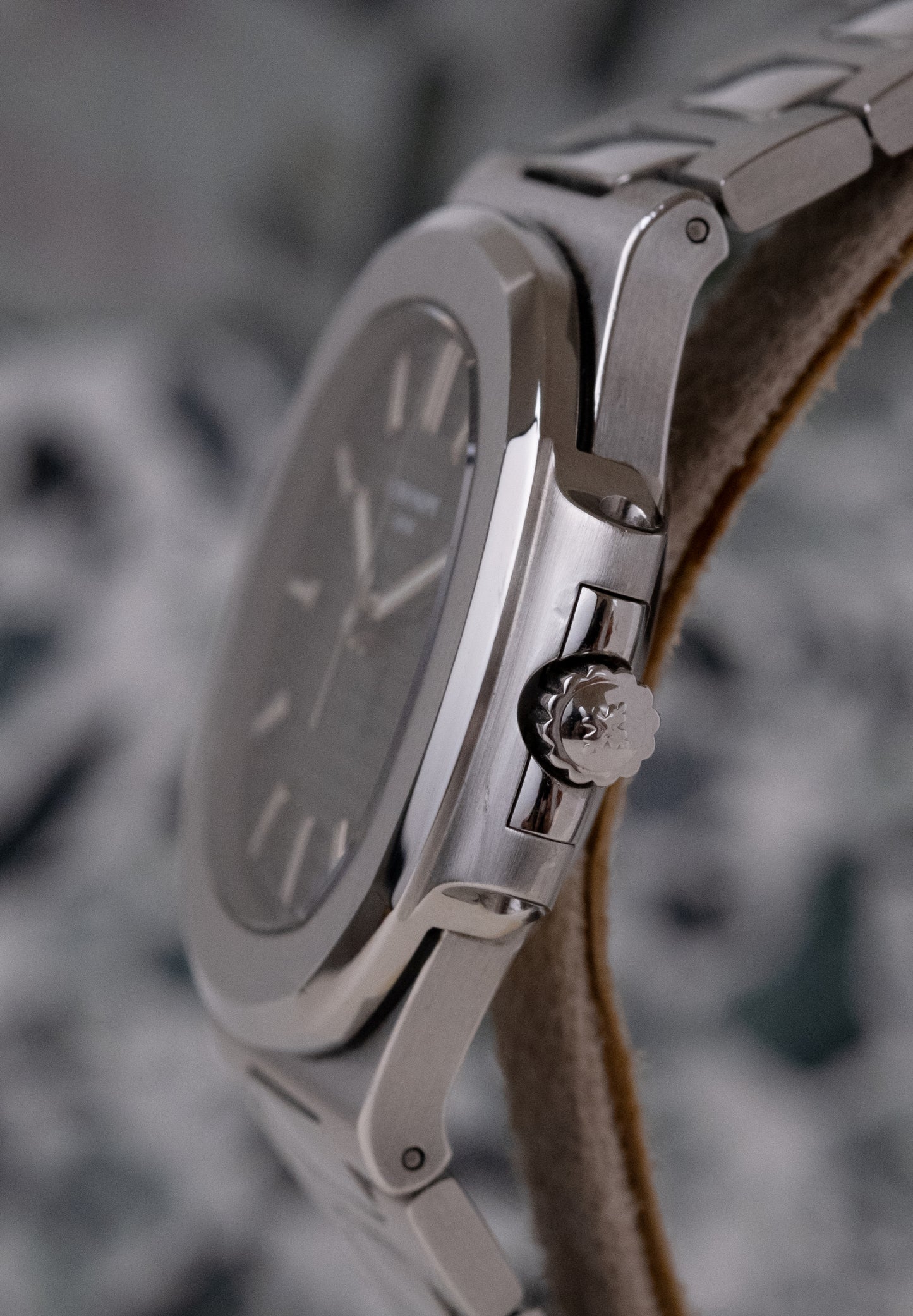 Patek Philippe Nautilus Ref. 5800/1A-001 Full Set (2008)