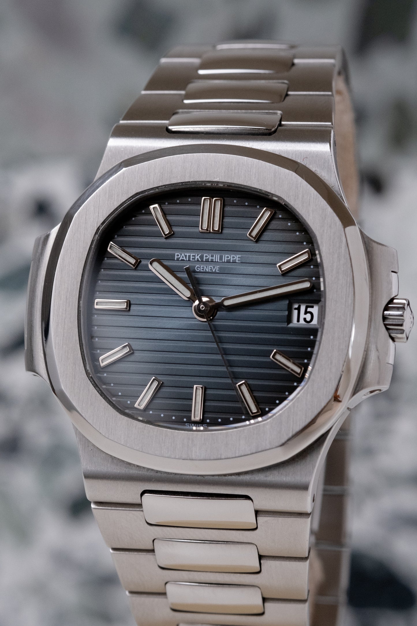 Patek Philippe Nautilus Ref. 5800/1A-001 Full Set (2008)