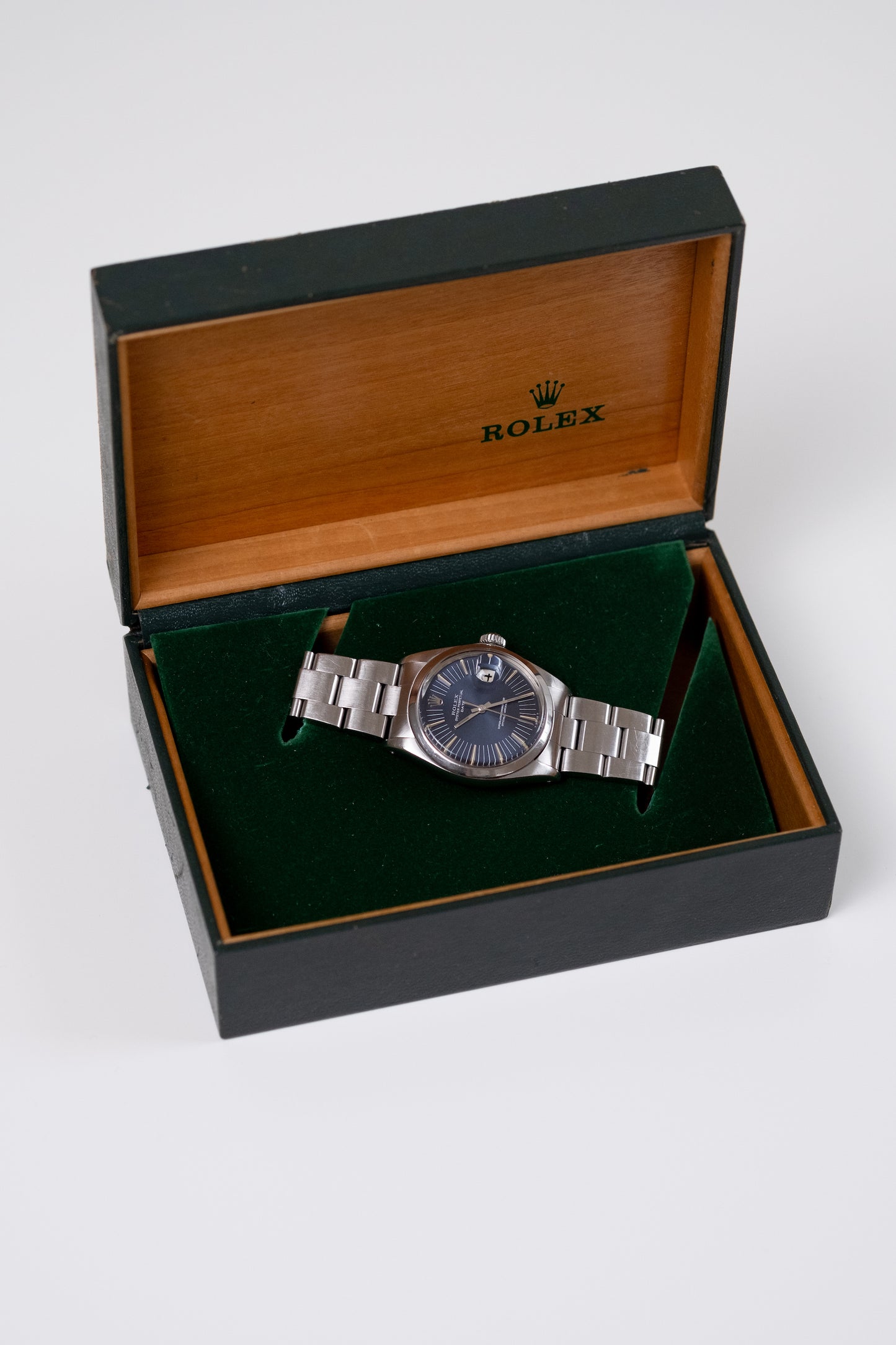 ROLEX Oyster Perpetual Date Ref. 1500 Long Index Blue Dial (1971)