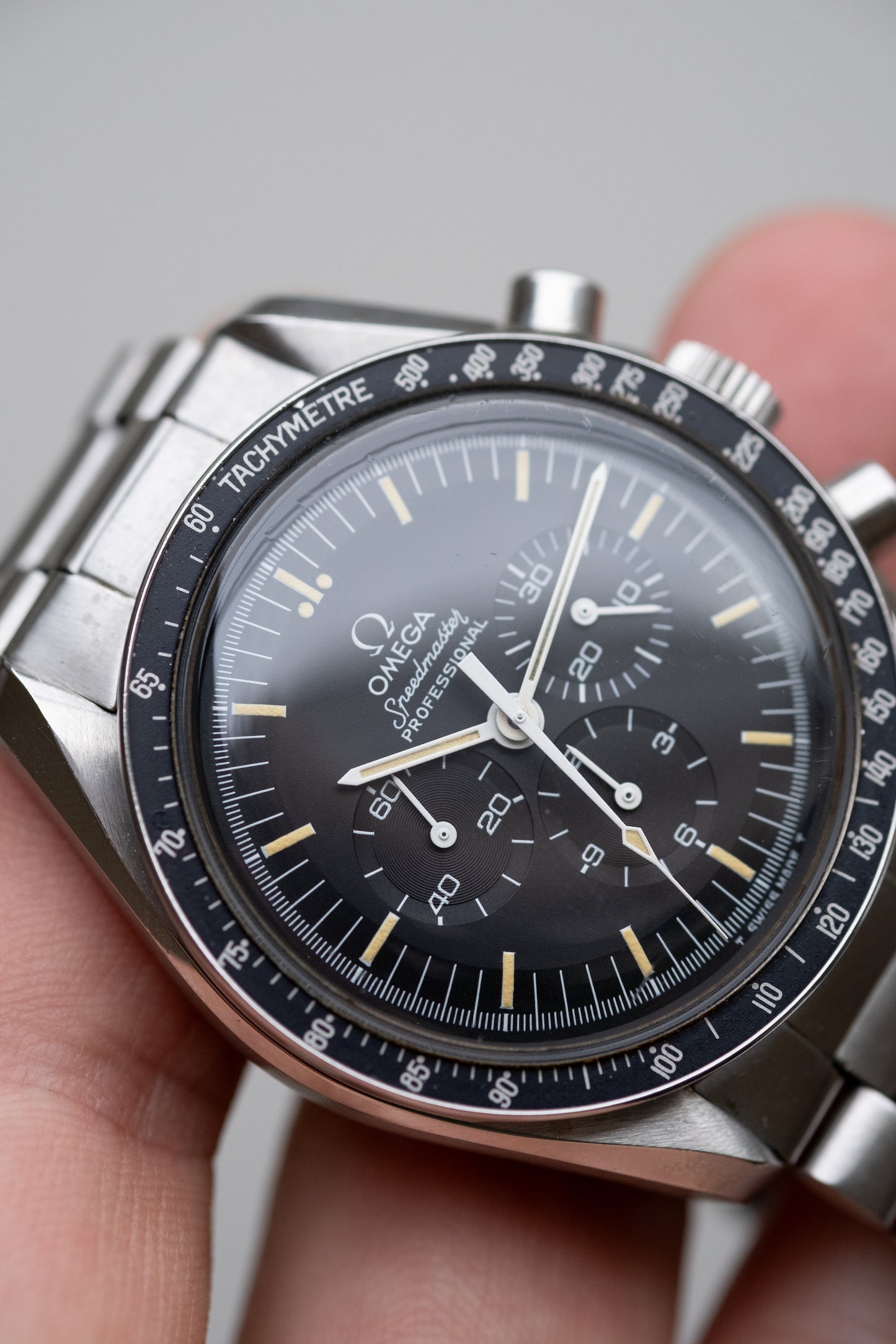 OMEGA Speedmaster Professional Moonwatch Ref. 145.022 76 ST (1977)