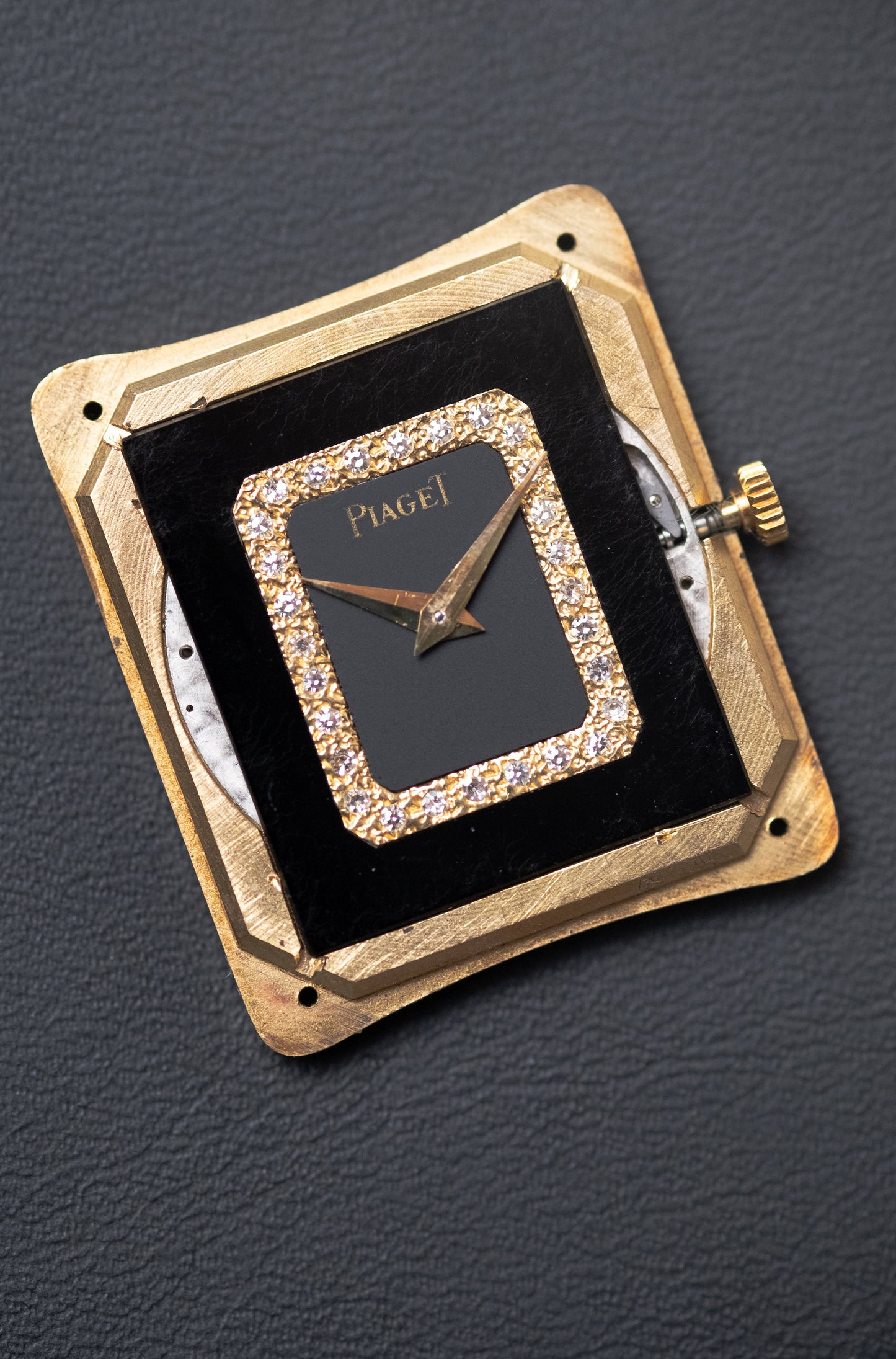 PIAGET Tank 18k Yellow Gold ref. 9254 Onyx Diamond dial (c. 1970s)