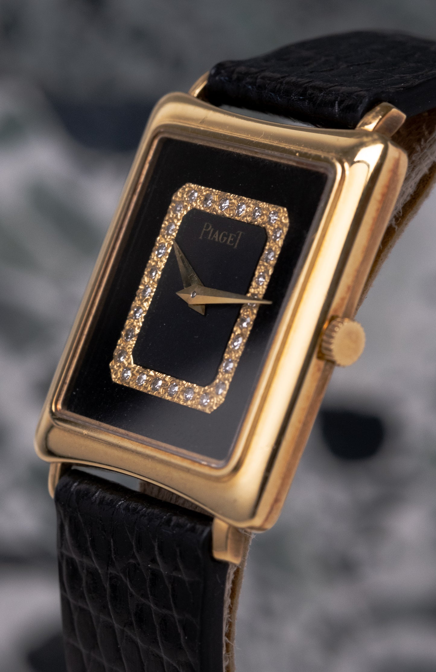 PIAGET Tank 18k Yellow Gold ref. 9254 Onyx Diamond dial (c. 1970s)