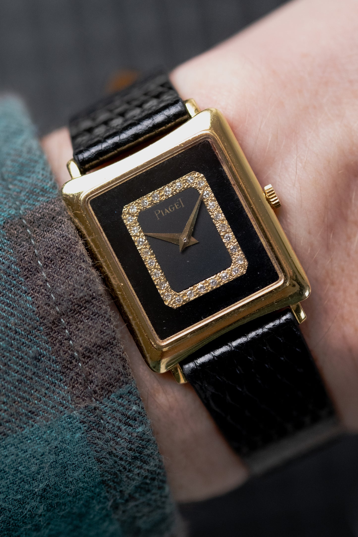 PIAGET Tank 18k Yellow Gold ref. 9254 Onyx Diamond dial (c. 1970s)