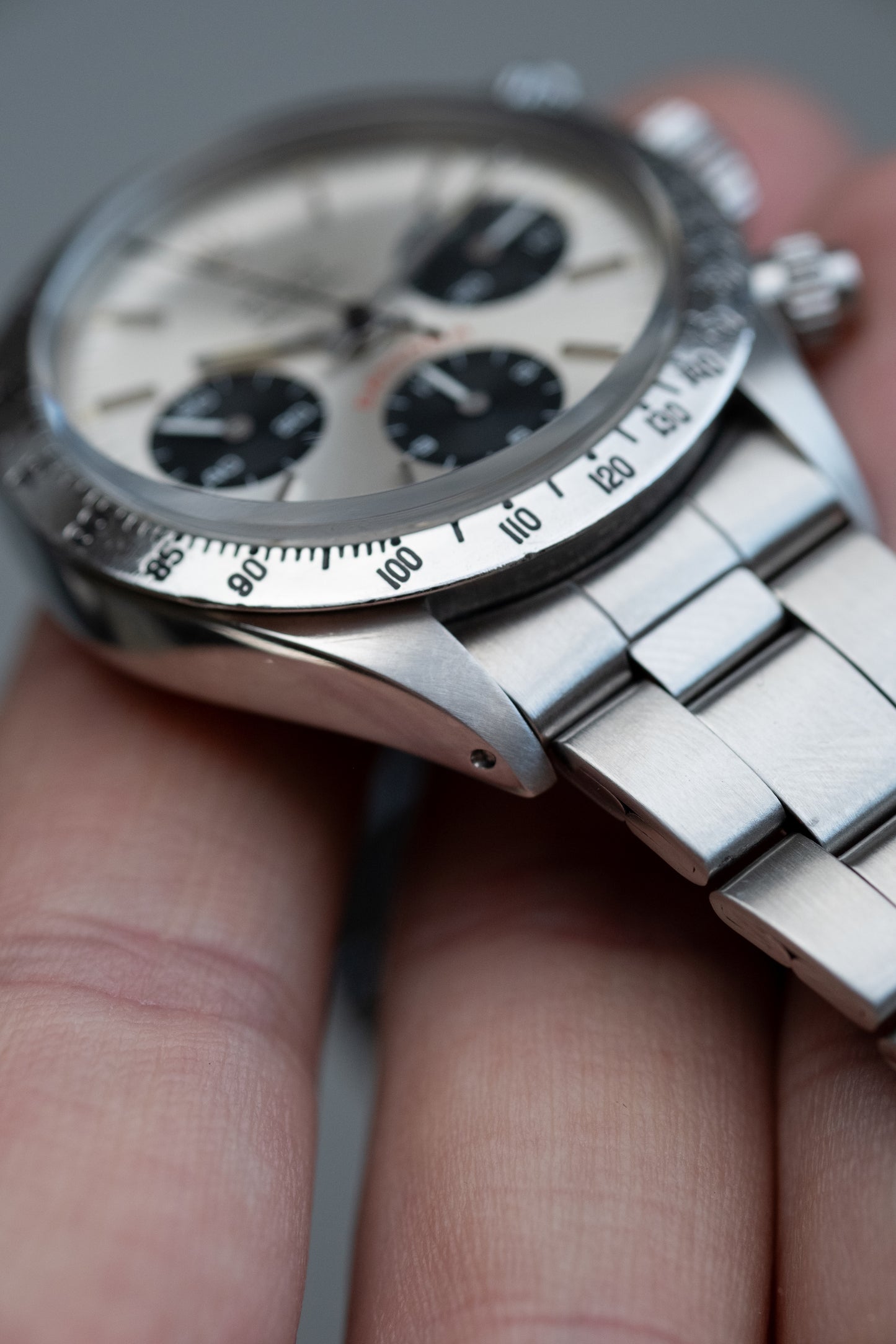 ROLEX Oyster Cosmograph Daytona Ref. 6265 Big Red Floating Dial (1976)