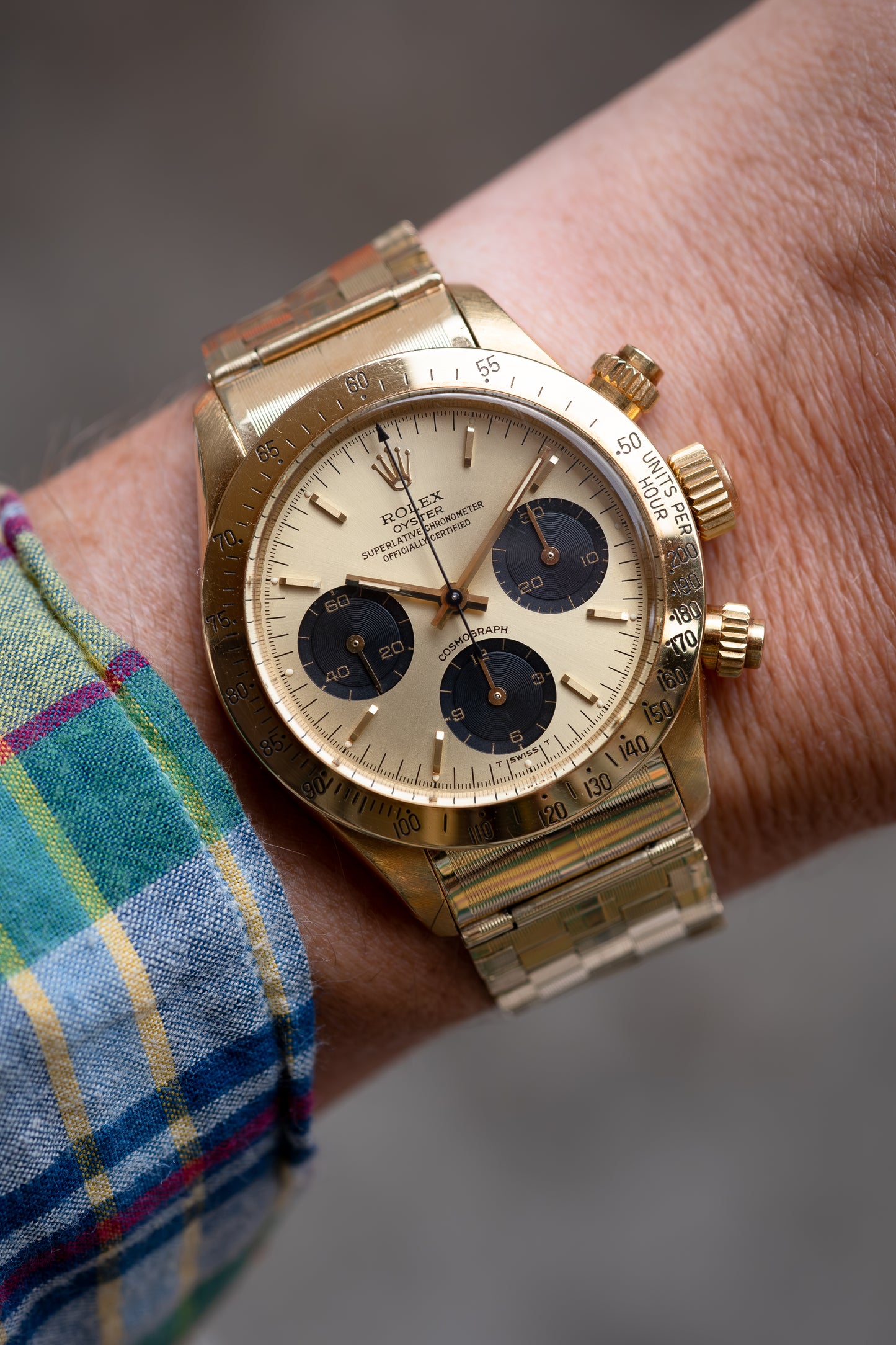 ROLEX Cosmograph Daytona Reference 6265 18ct Gold Champagne Dial (1985)