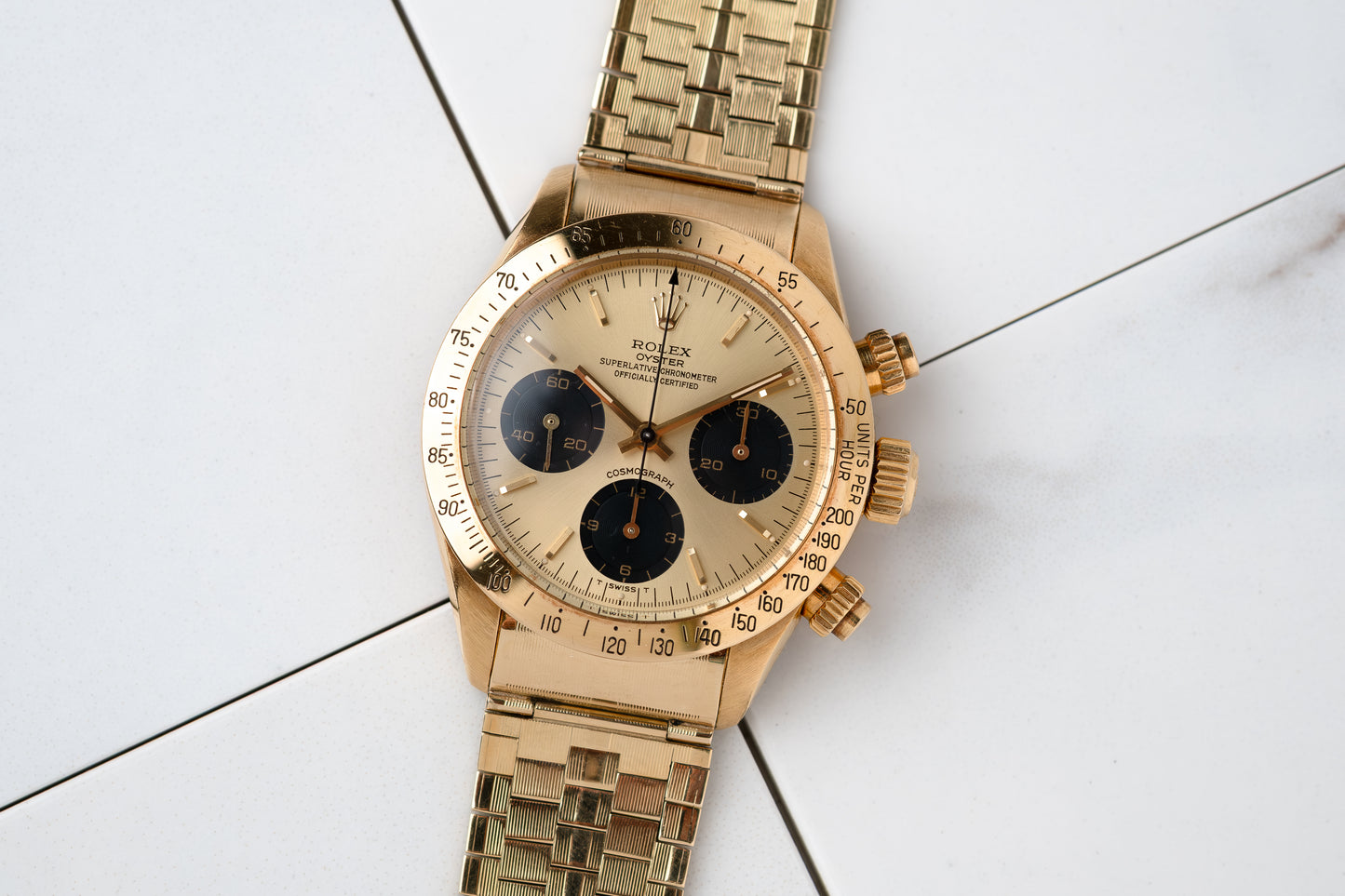 ROLEX Cosmograph Daytona Reference 6265 18ct Gold Champagne Dial (1985)