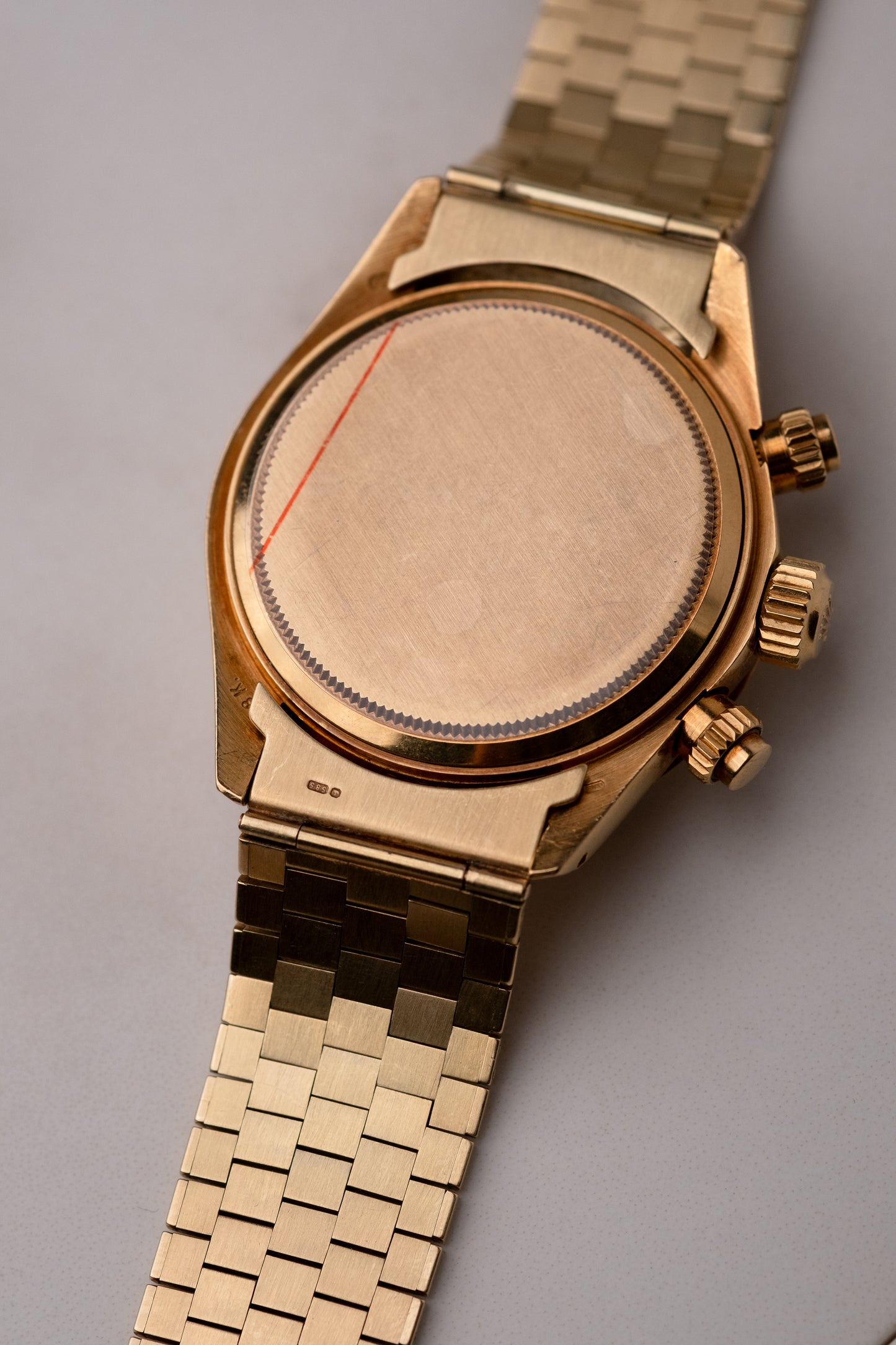 ROLEX Cosmograph Daytona Reference 6265 18ct Gold Champagne Dial (1985)