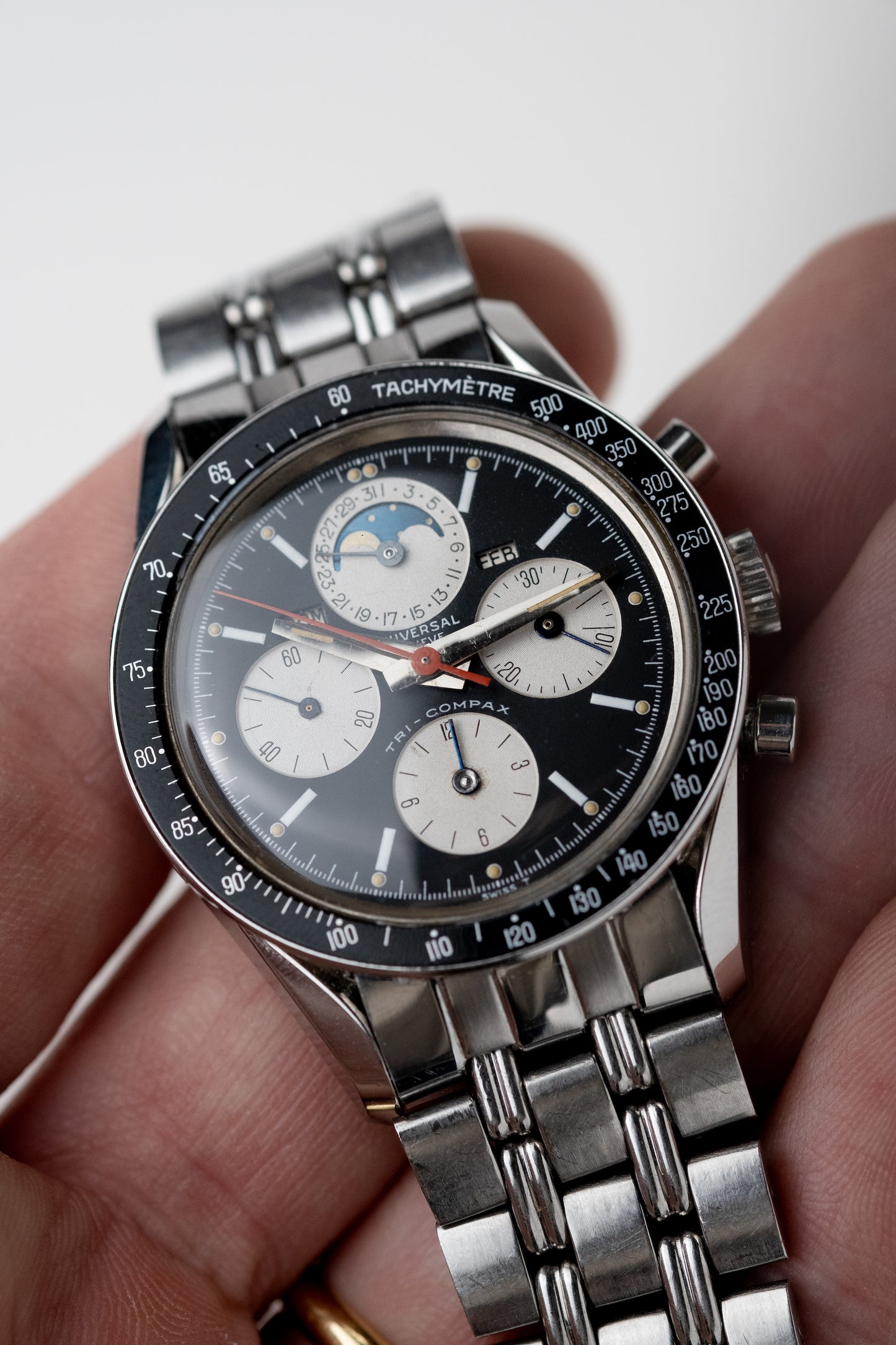 UNIVERSAL GENEVE Tri Compax Chronograph Ref. 881101/02 Evil Clapton (1963)