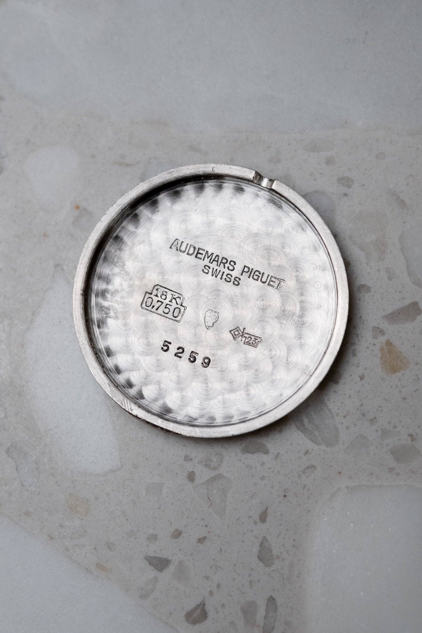 AUDEMARS PIGUET Ultra Thin White Gold Hobnail Blue Dial Ref. 5259 (c. 1970)