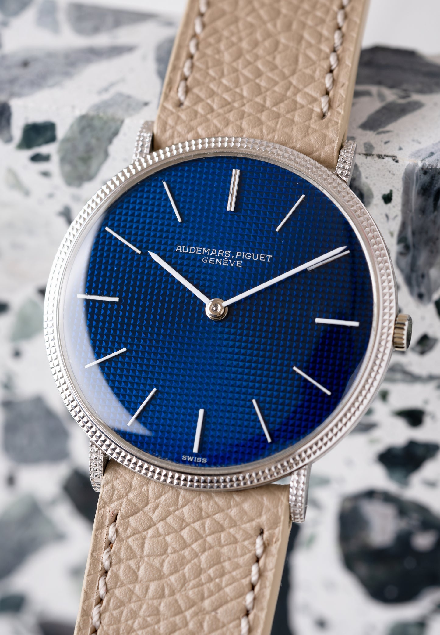 AUDEMARS PIGUET Ultra Thin White Gold Hobnail Blue Dial Ref. 5259 (c. 1970)