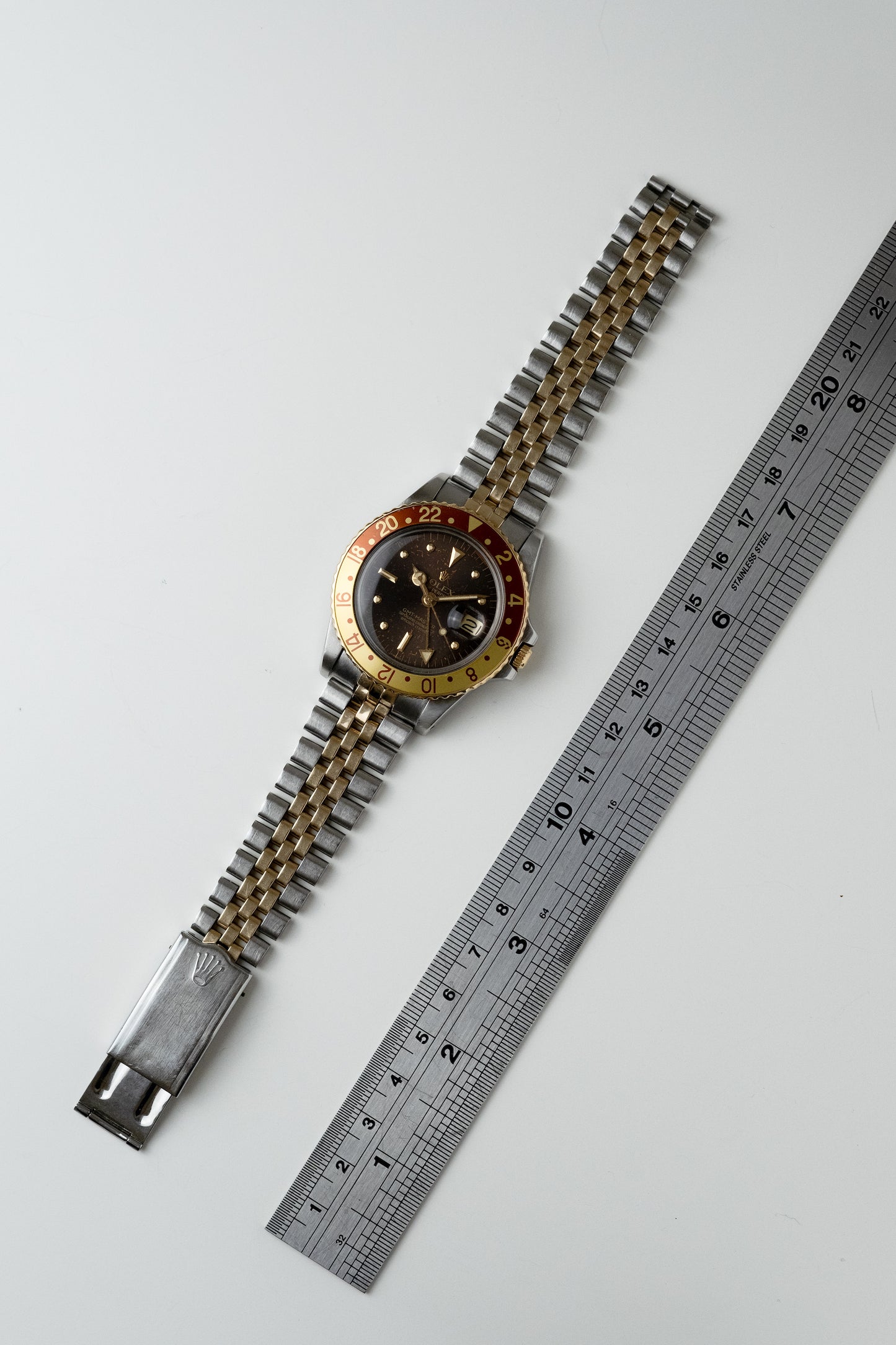 ROLEX GMT Ref. 1675 Tiger Eye Root Beer Nipple Dial (1979)