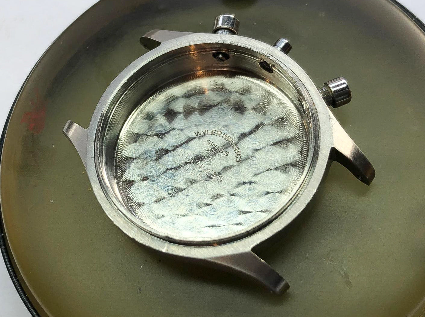 WYLER "Clamshell" Chronograph (c. 1948)