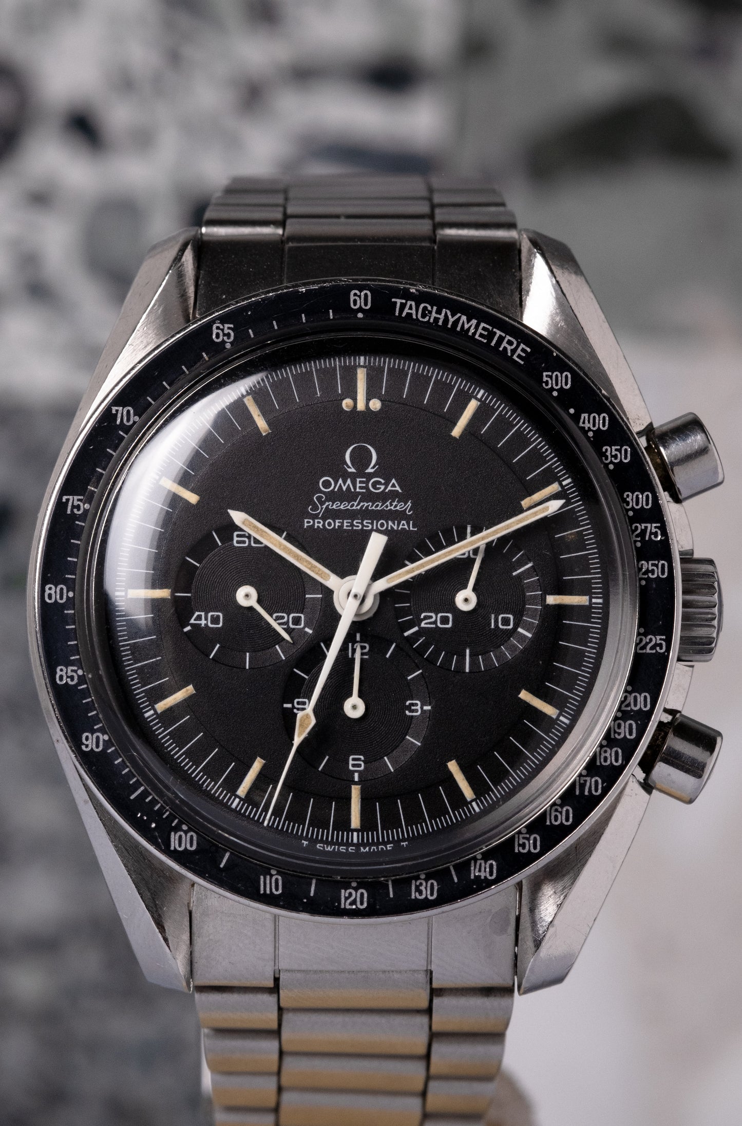 OMEGA Speedmaster Professional Moonwatch Straight Writing Ref. 145.022 69 ST (1971)