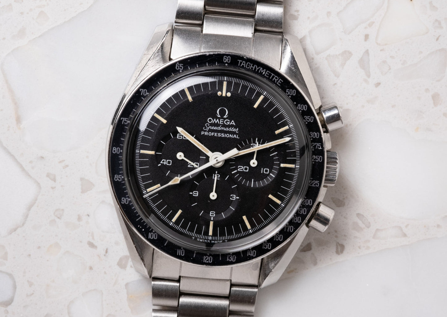 OMEGA Speedmaster Professional Moonwatch Straight Writing Ref. 145.022 69 ST (1971)