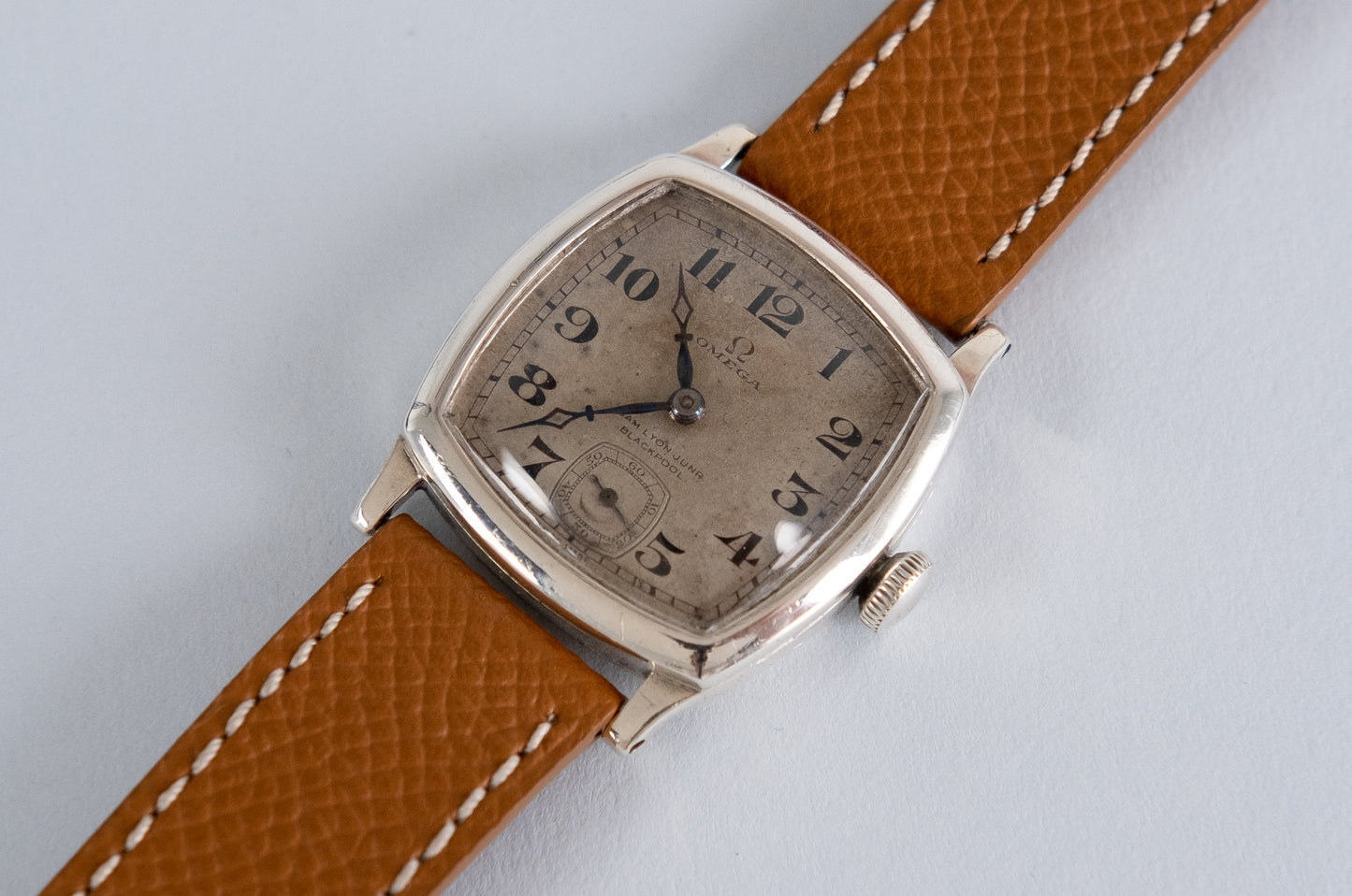 OMEGA Silver Cushion Art Deco numerals cal. 26.5 (1923)