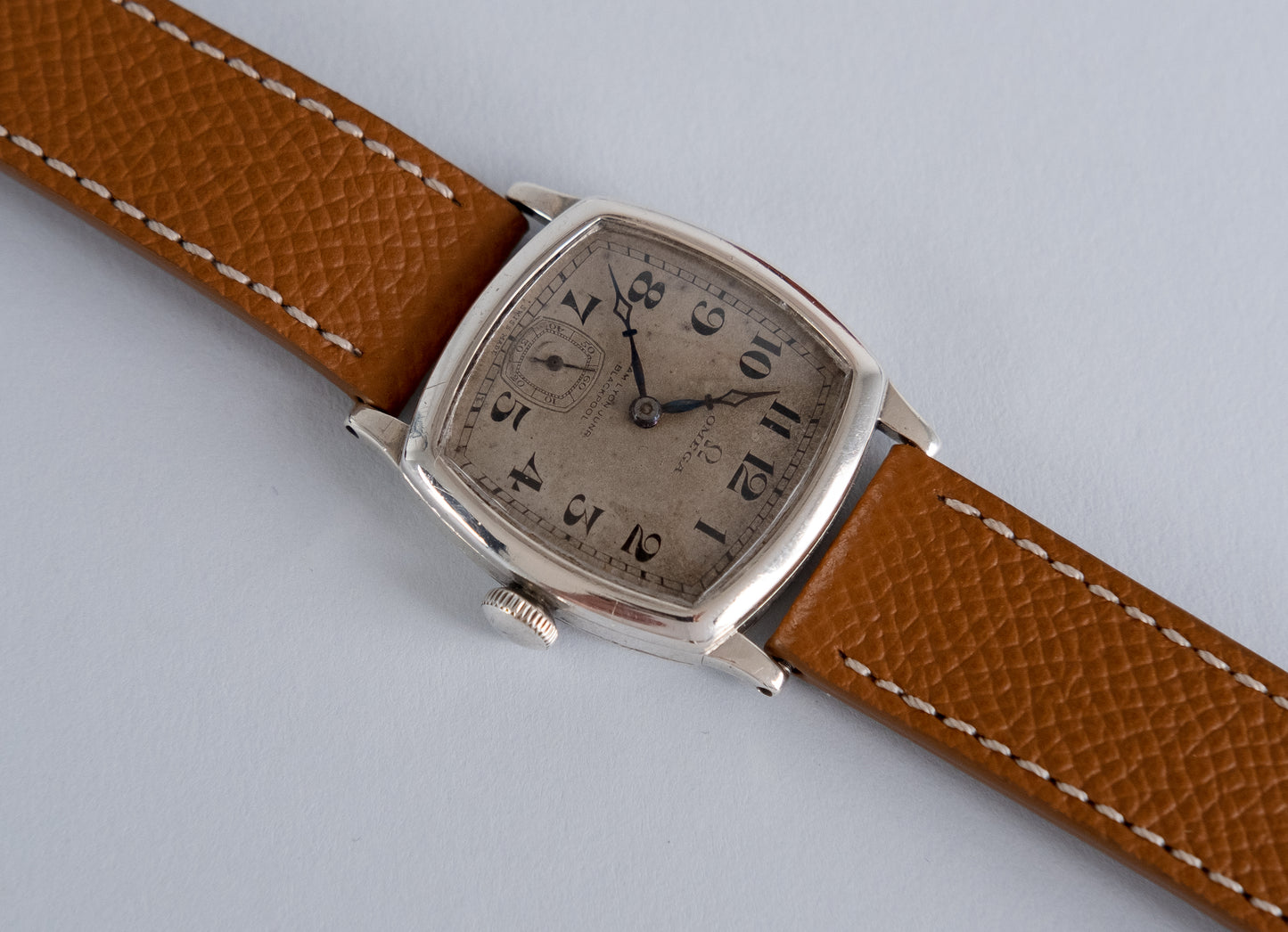OMEGA Silver Cushion Art Deco numerals cal. 26.5 (1923)