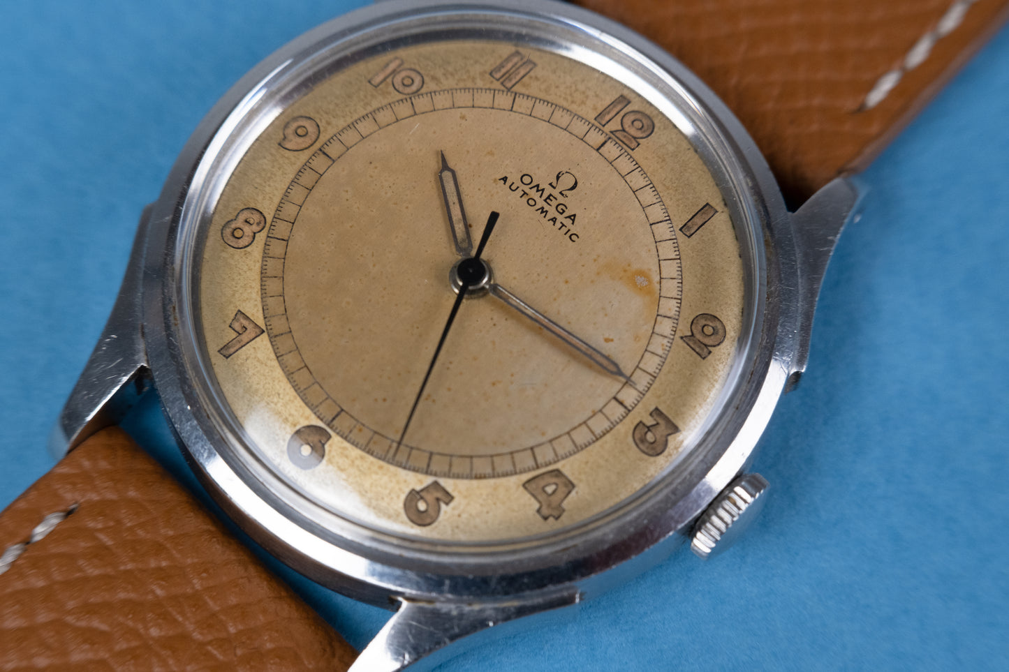 OMEGA Automatic Bumper Ref 2438-1 (1944)