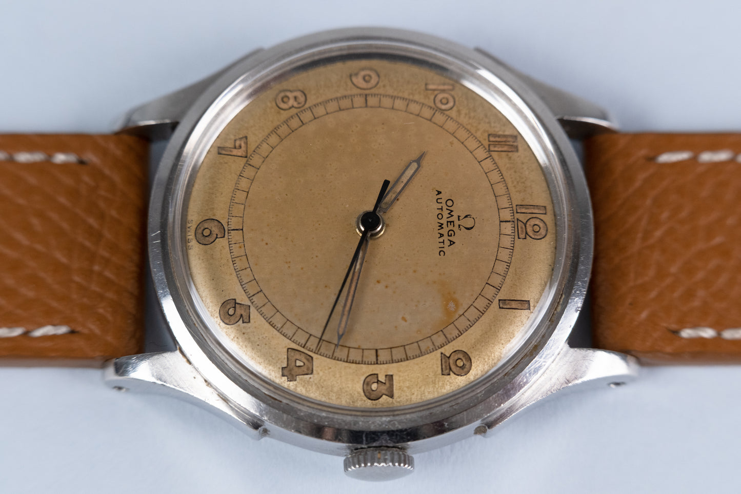 OMEGA Automatic Bumper Ref 2438-1 (1944)