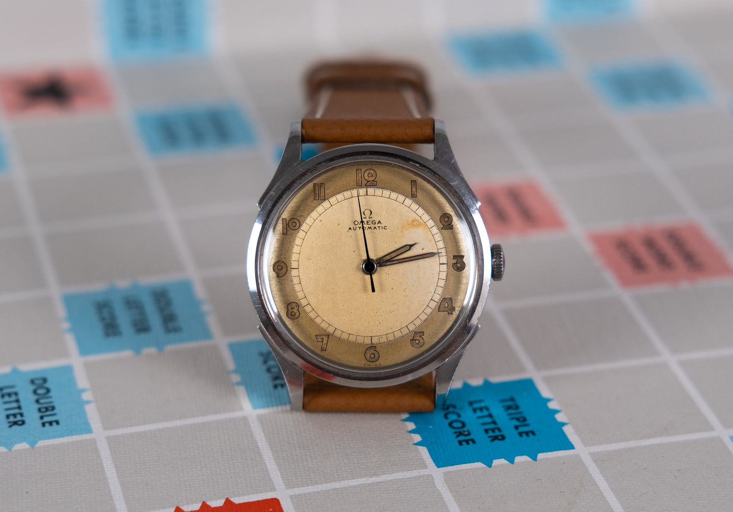 OMEGA Automatic Bumper Ref 2438-1 (1944)