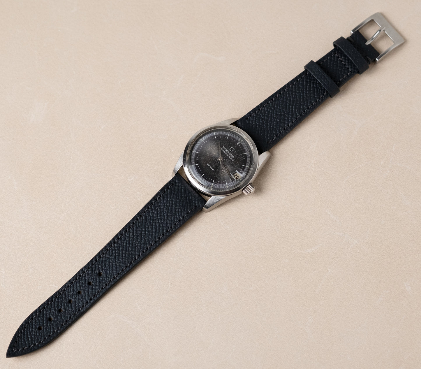 UNIVERSAL GENEVE Polerouter Super Tropical Dial Ref. 869112 / 26 (1966)