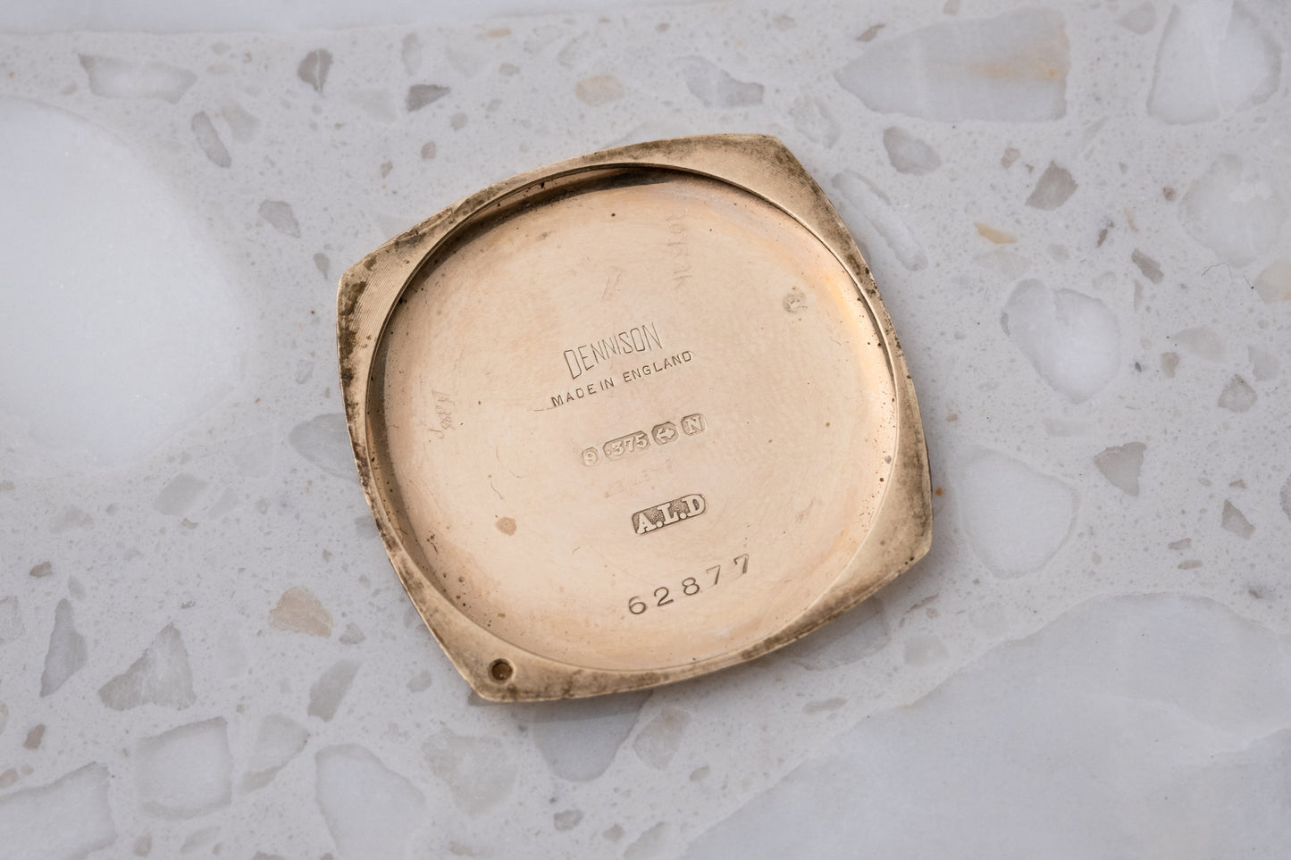 OMEGA 9ct Cushion Case Cal. 23.4 SC (1935)