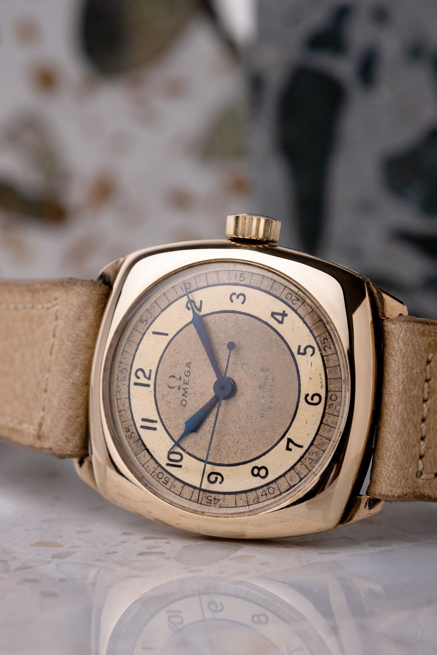 OMEGA 9ct Cushion Case Cal. 23.4 SC (1935)