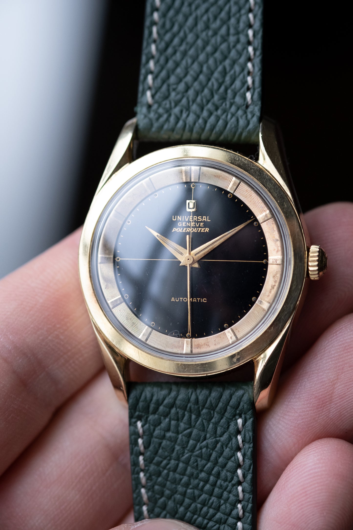 UNIVERSAL GENEVE Automatic Polerouter Gold Capped Gloss Black Ref. 138SS (c. 1960)