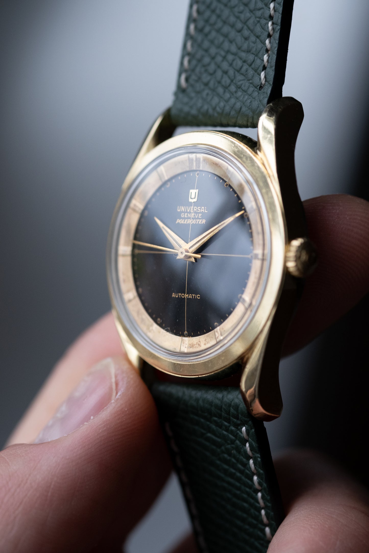 UNIVERSAL GENEVE Automatic Polerouter Gold Capped Gloss Black Ref. 138SS (c. 1960)