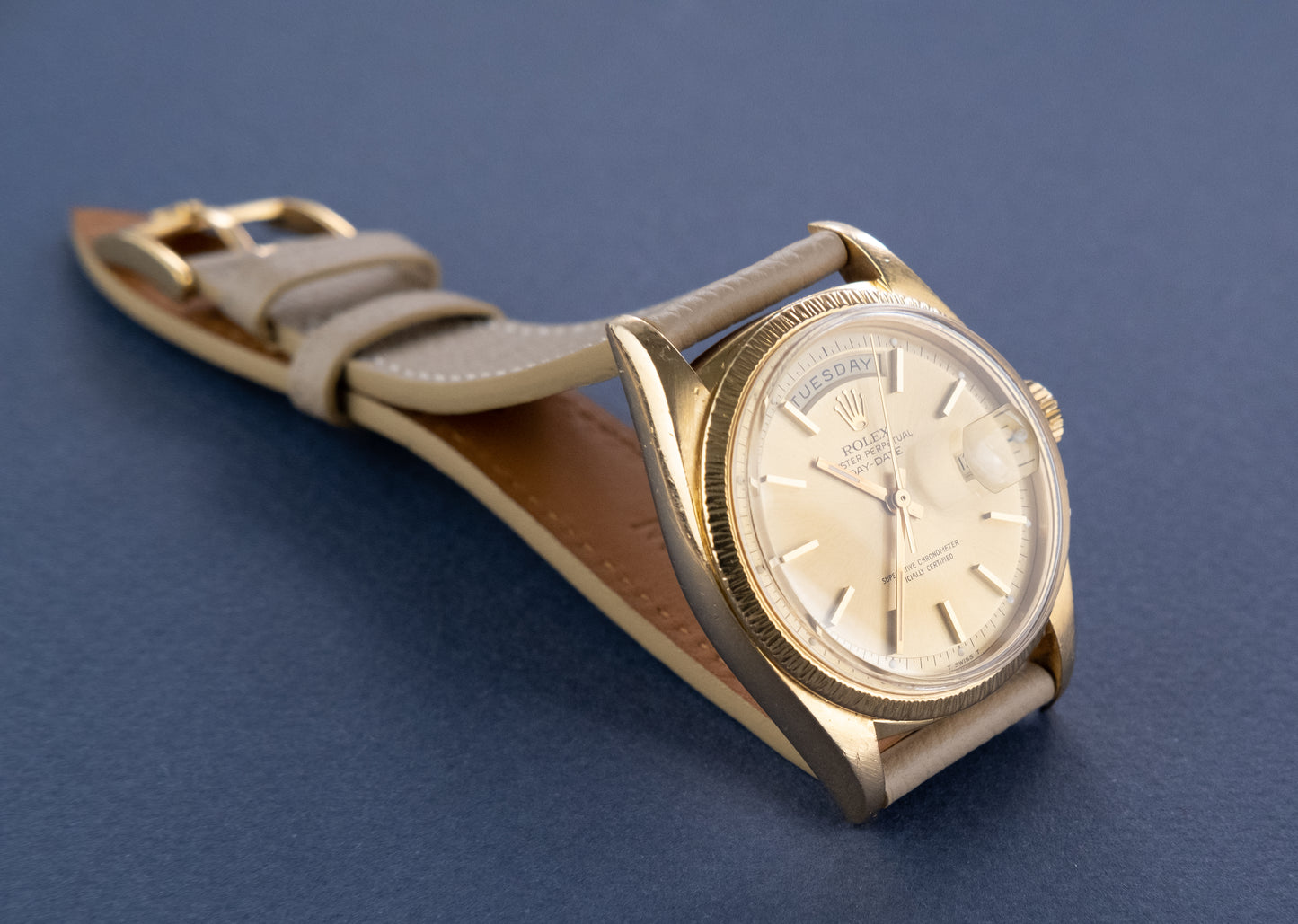 ROLEX Oyster Perpetual 18 ct. Gold Day Date Ref 1807 "Bark Bezel" (1978)