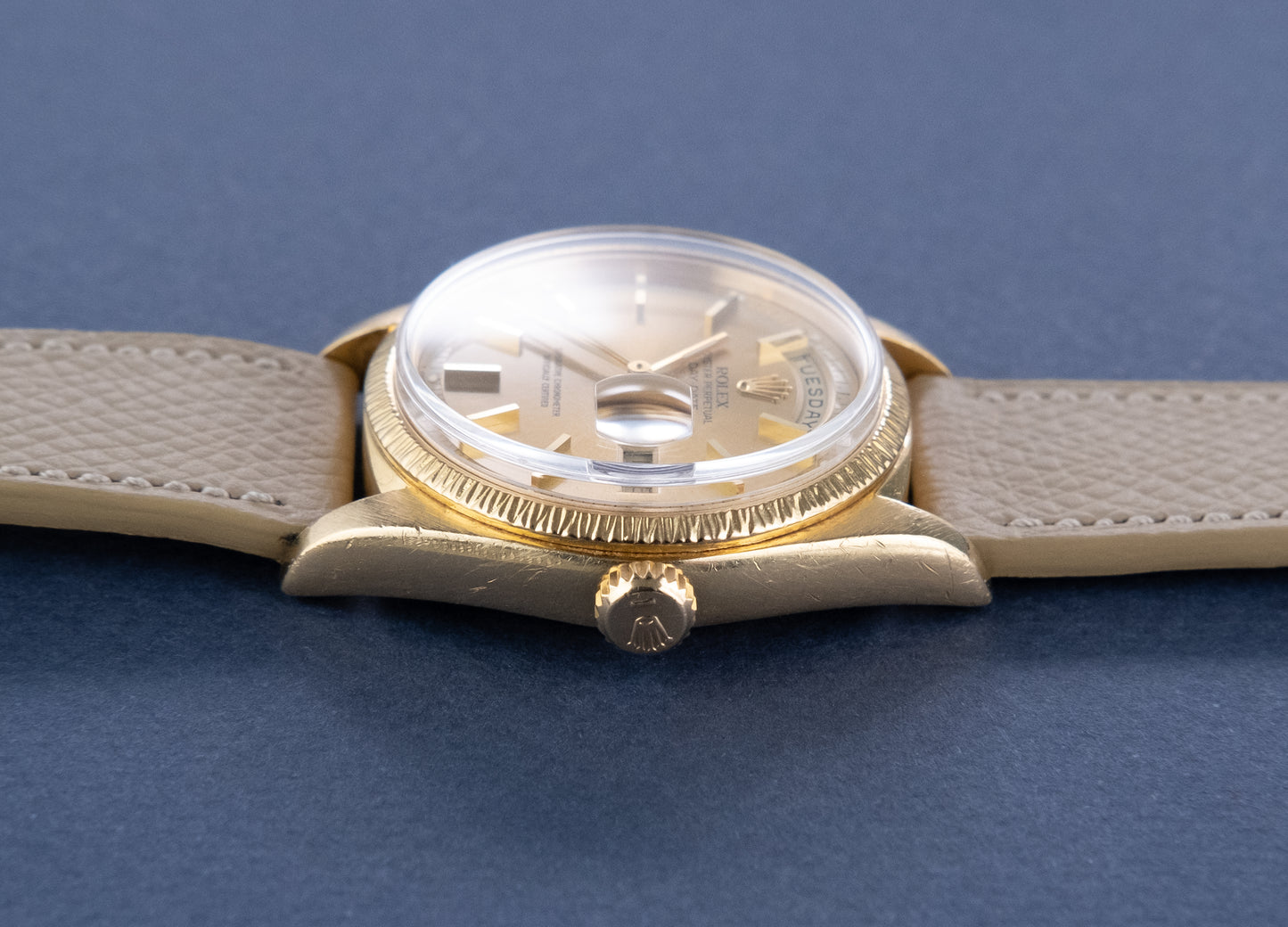 ROLEX Oyster Perpetual 18 ct. Gold Day Date Ref 1807 "Bark Bezel" (1978)