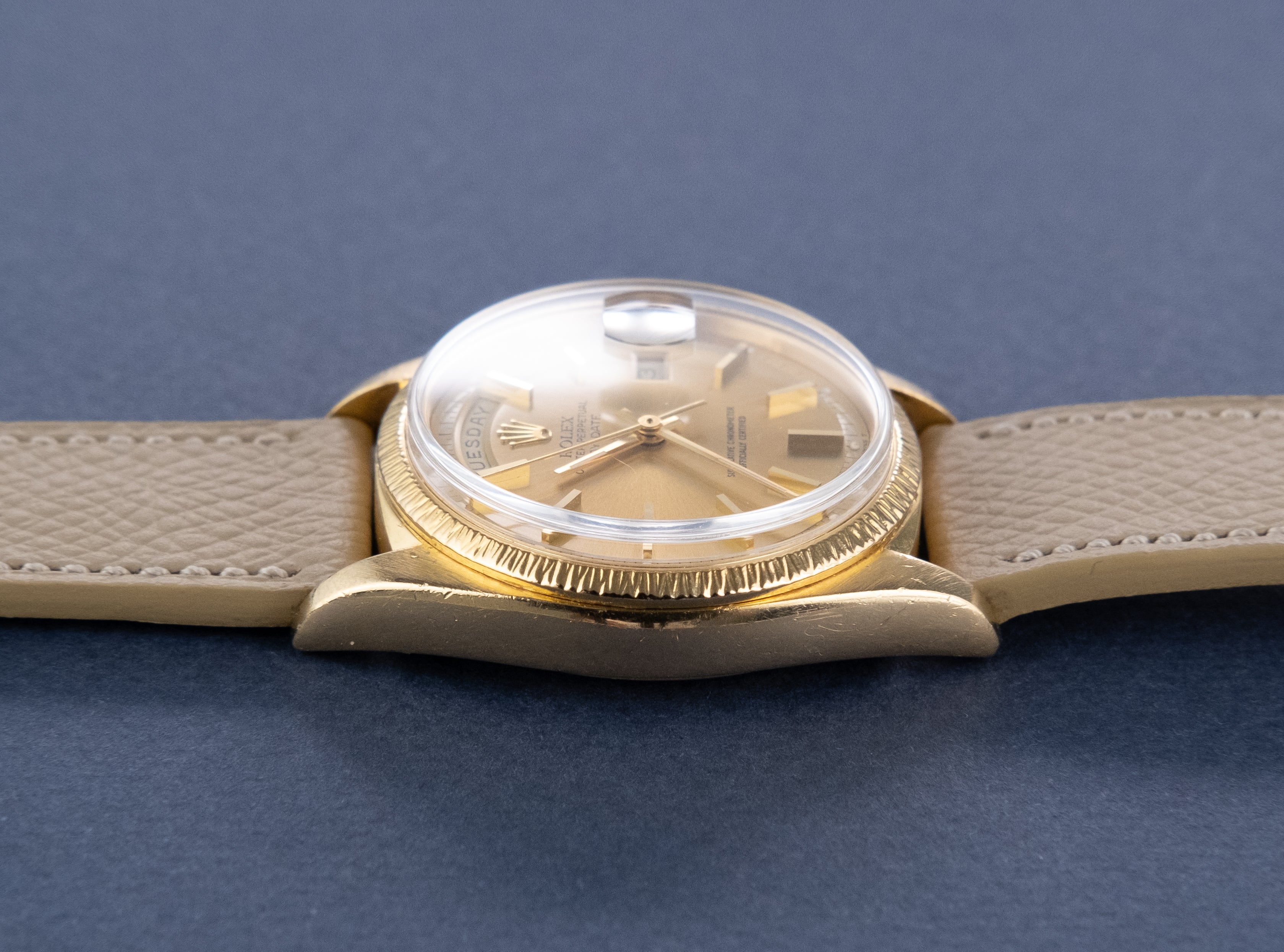 ROLEX Oyster Perpetual 18 ct. Gold Day Date Ref 1807 "Bark Bezel" (1978)