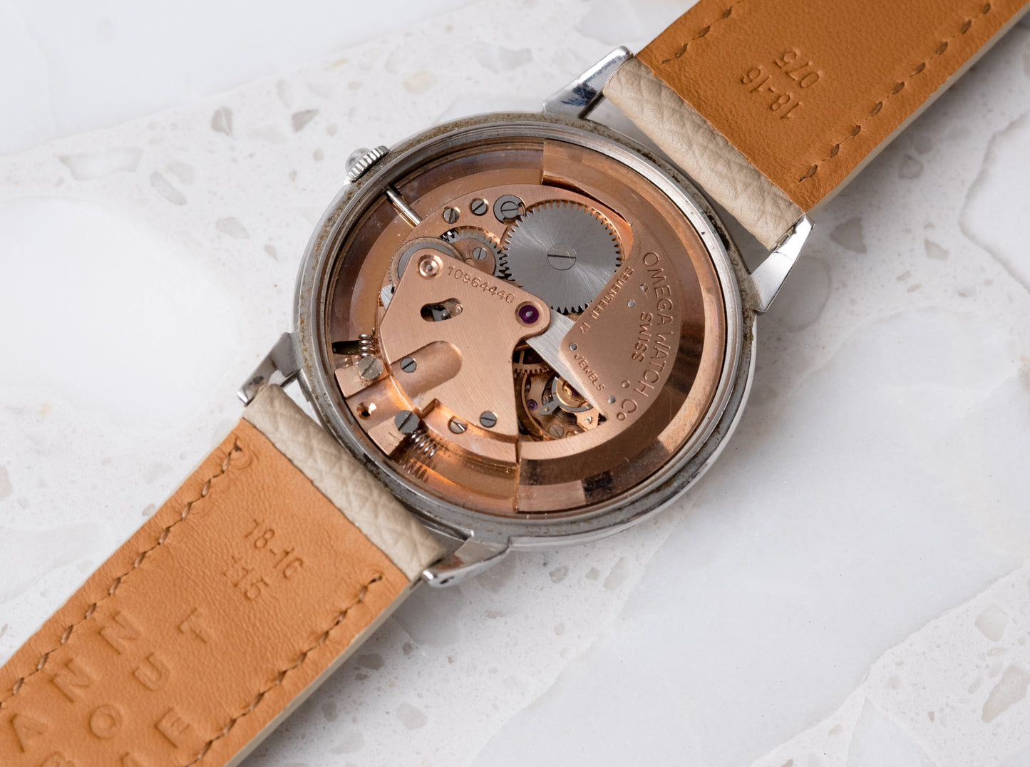 OMEGA Ref. 2398-1 Bumper Automatic (1944)