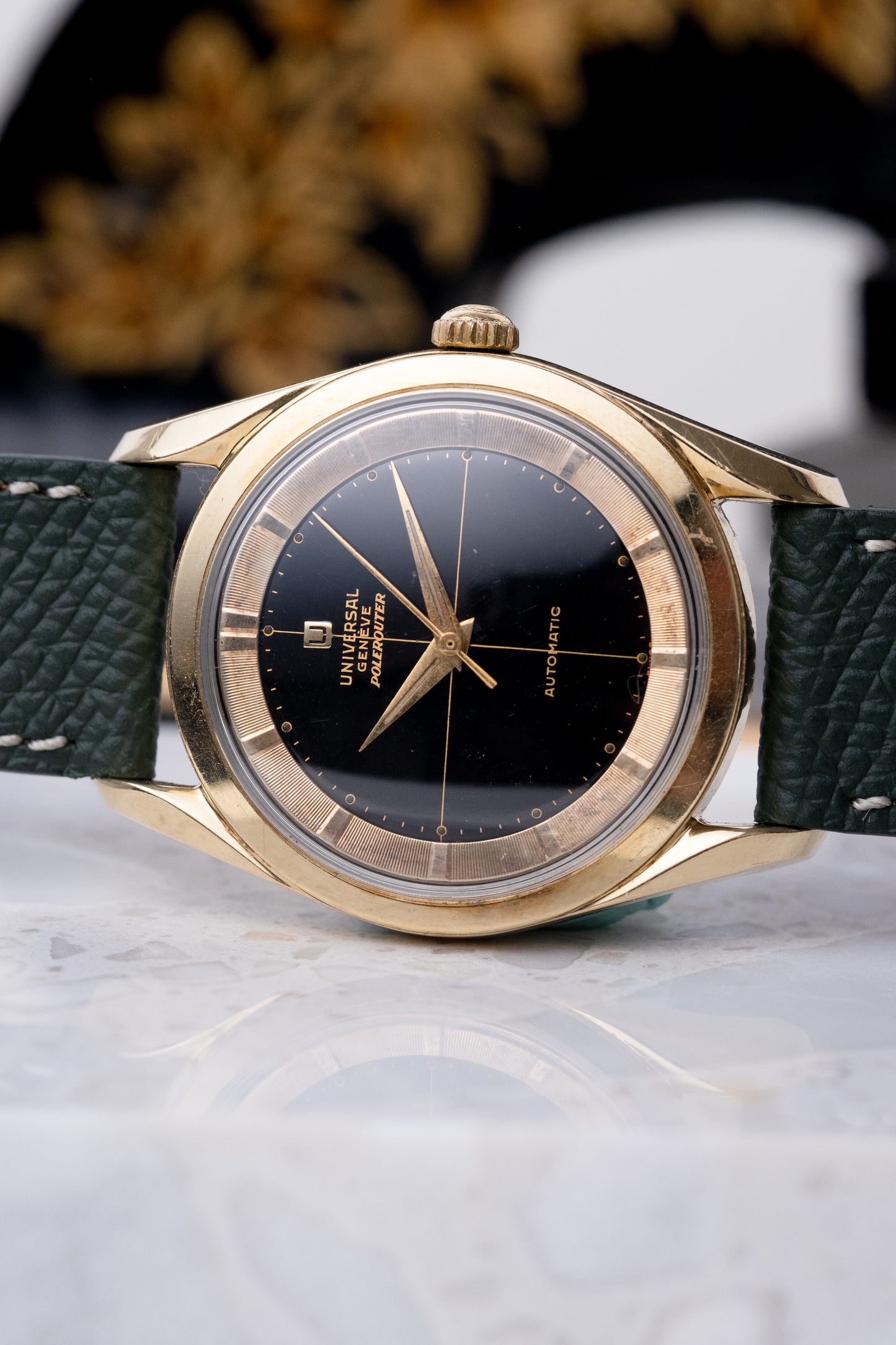 UNIVERSAL GENEVE Automatic Polerouter Gold Capped Gloss Black Ref. 138SS (c. 1960)