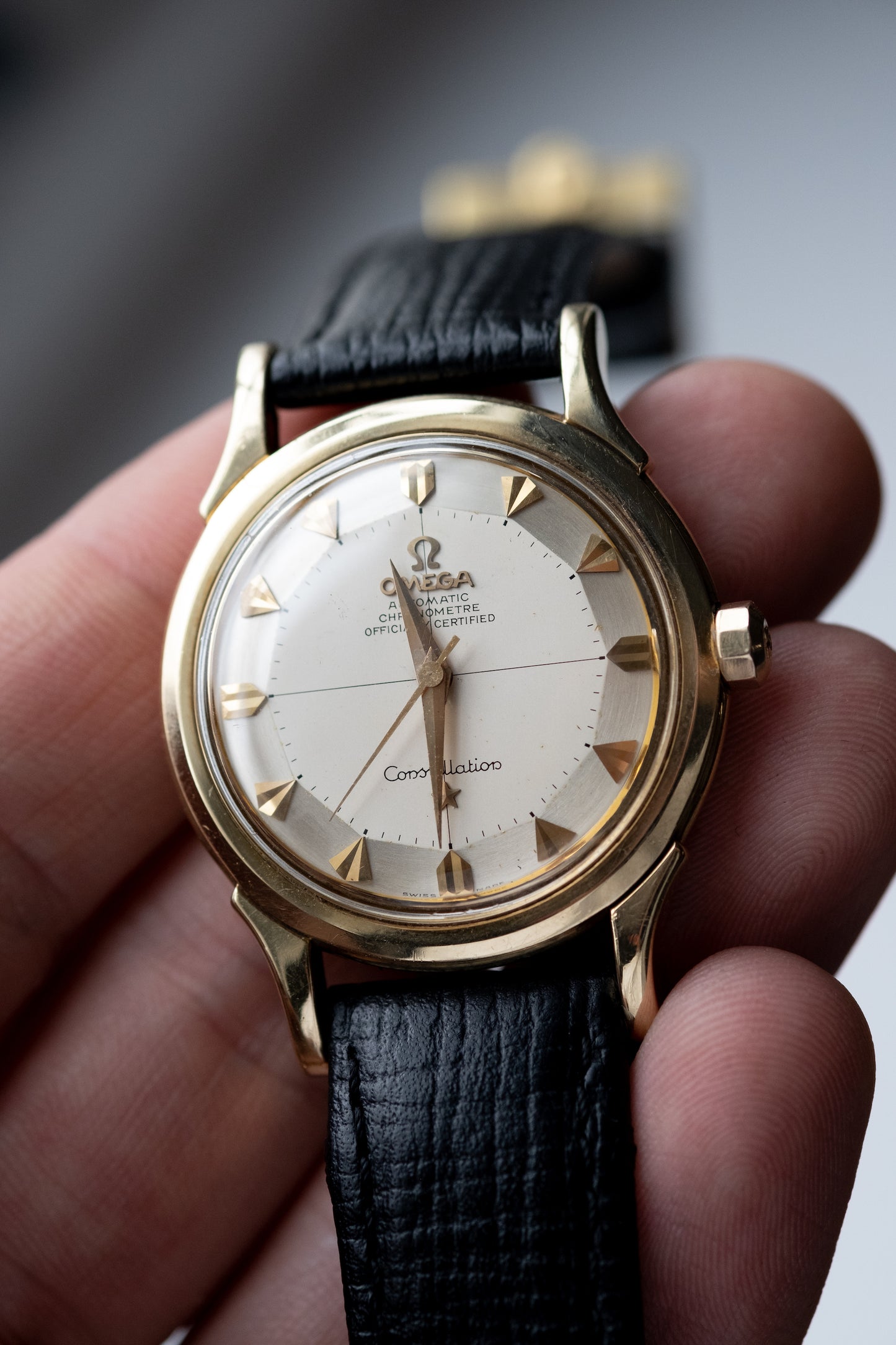 OMEGA Constellation Solid 14k Gold Ref. 2852 SC Arrowhead Marker Pie Pan Dial (1958)